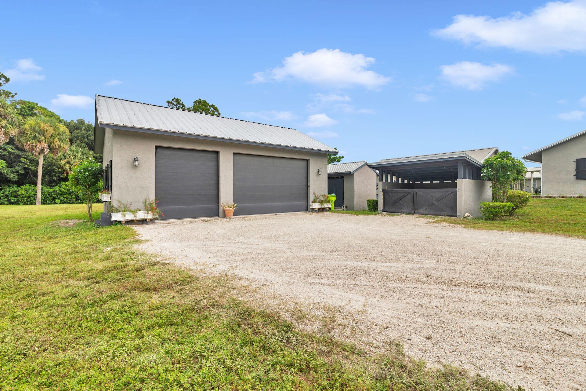 LOXAHATCHEE GROVES - Residential