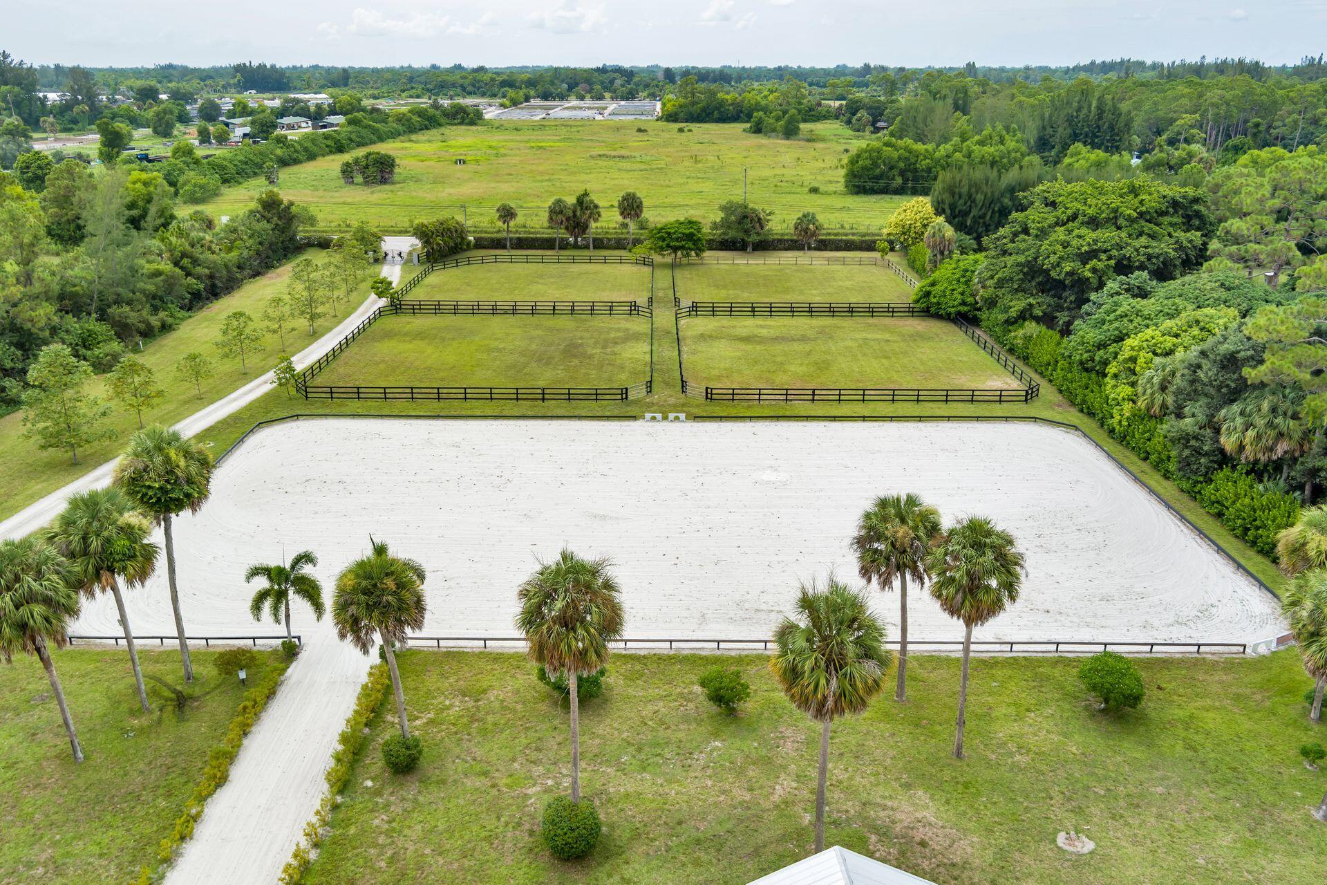 LOXAHATCHEE GROVES - Residential