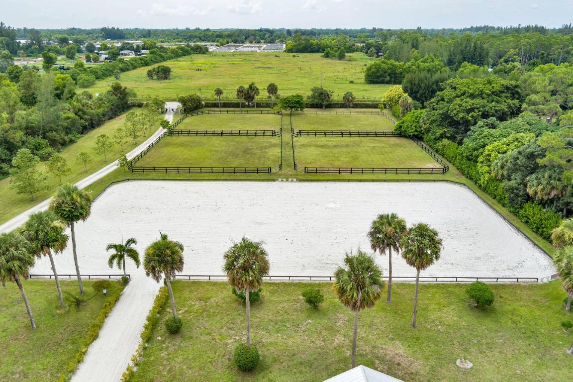 LOXAHATCHEE GROVES - Residential