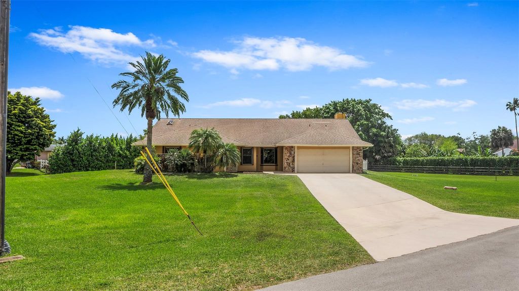Photo of 20420 SW 50th Place, Southwest Ranches, FL 33332 (MLS # F10499881)