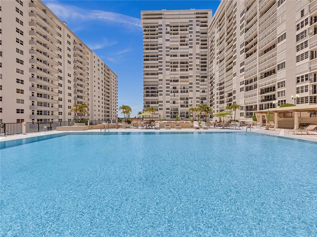 Photo of 4280 GALT OCEAN Drive #9C, Fort Lauderdale, FL 33308 (MLS # B26077605)