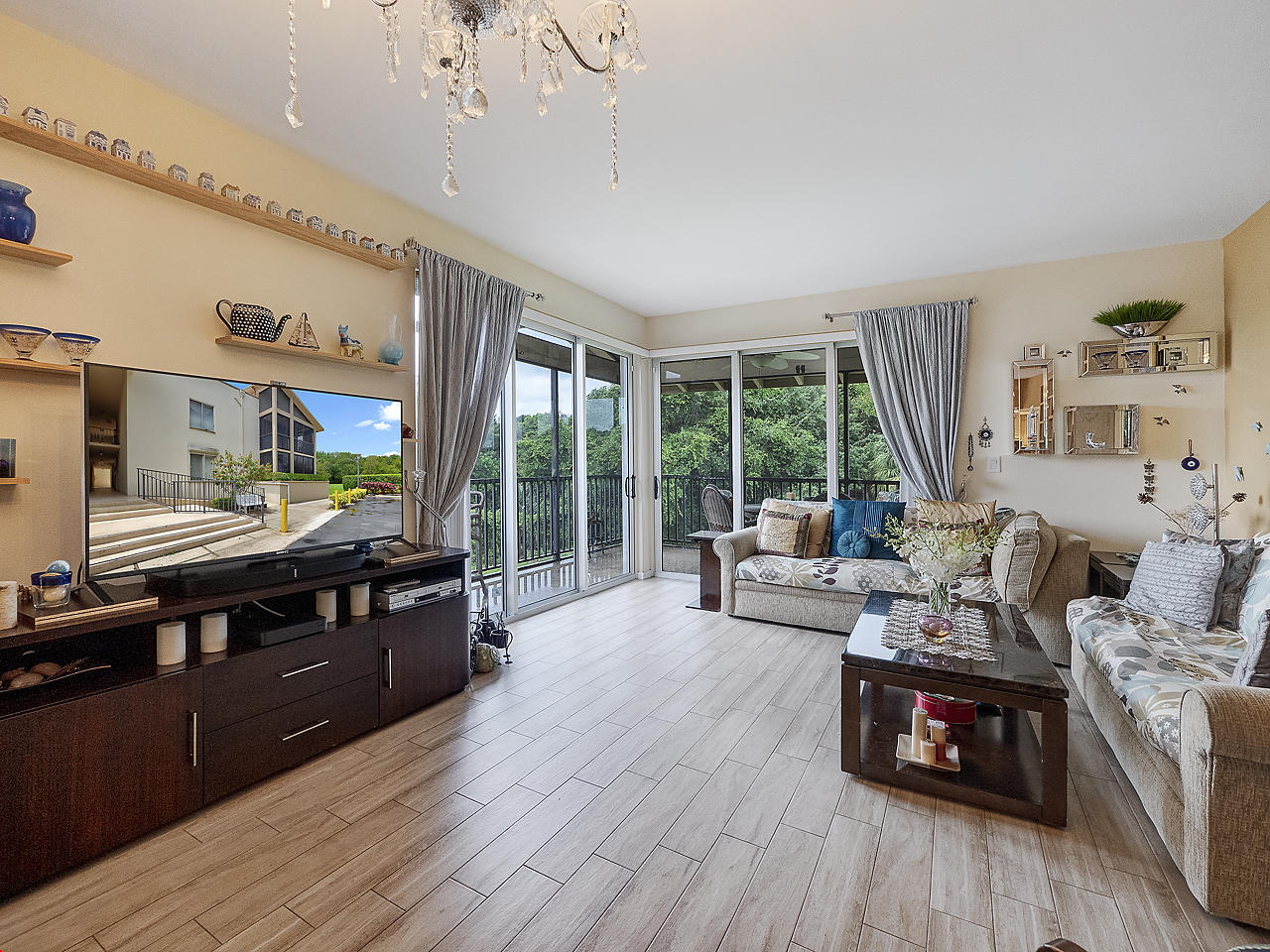 LONGWOOD 1 CONDO - Residential