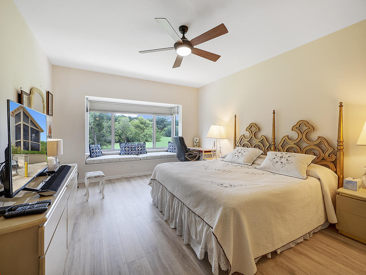 LONGWOOD 1 CONDO - Residential