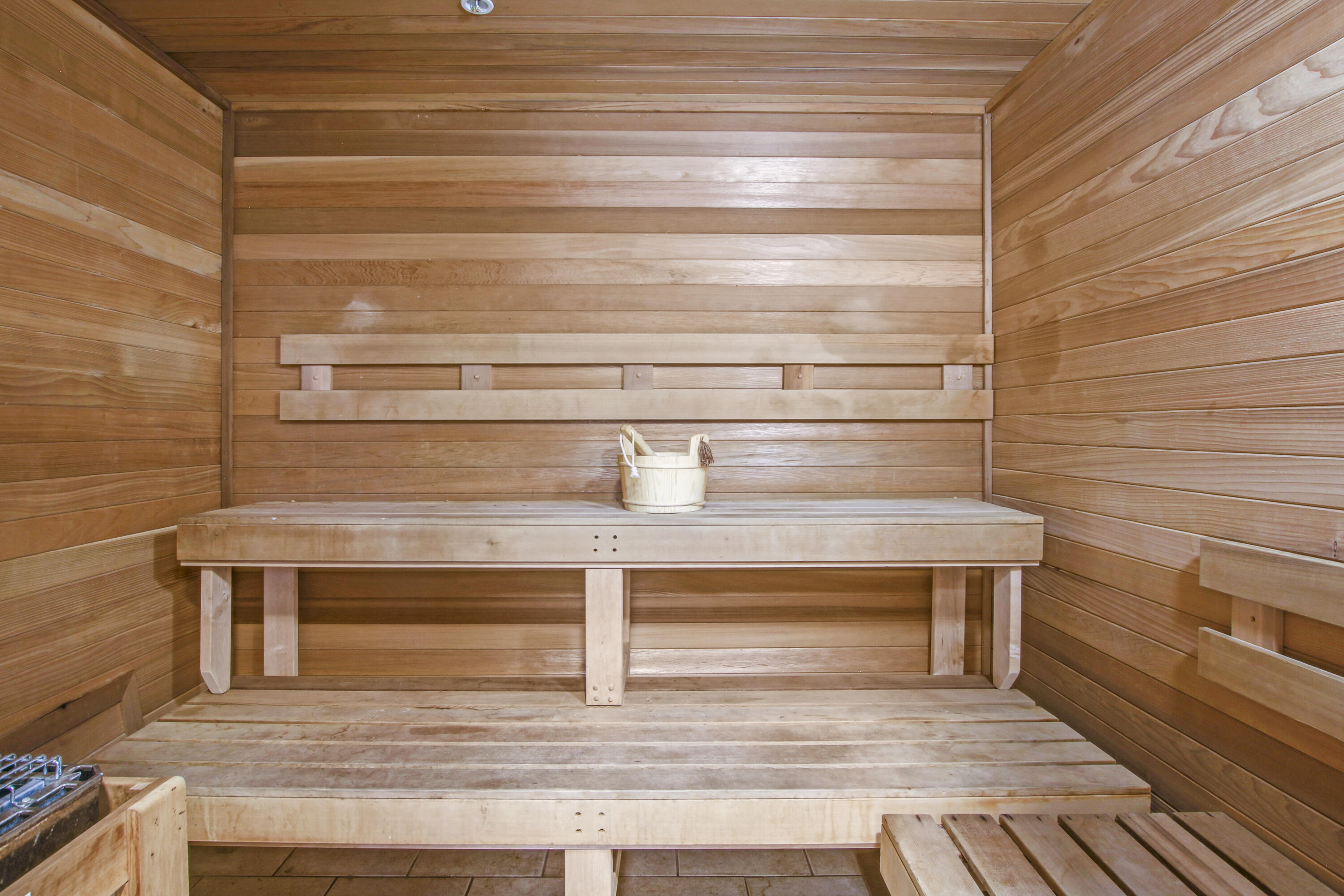 ISLAND DUNES OCEANSIDE CONDOMINIUM II - Residential