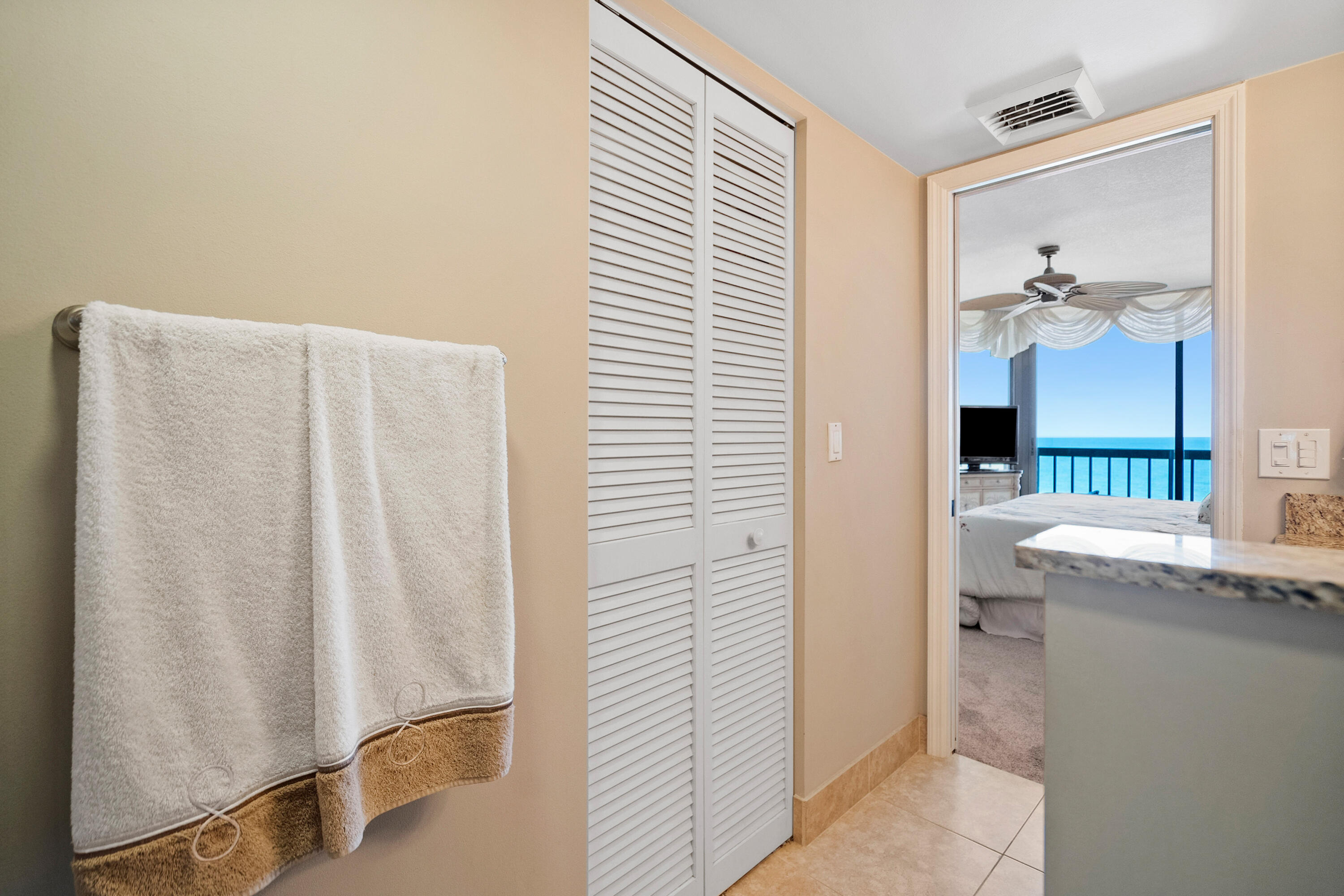 ISLAND DUNES OCEANSIDE CONDOMINIUM II - Residential