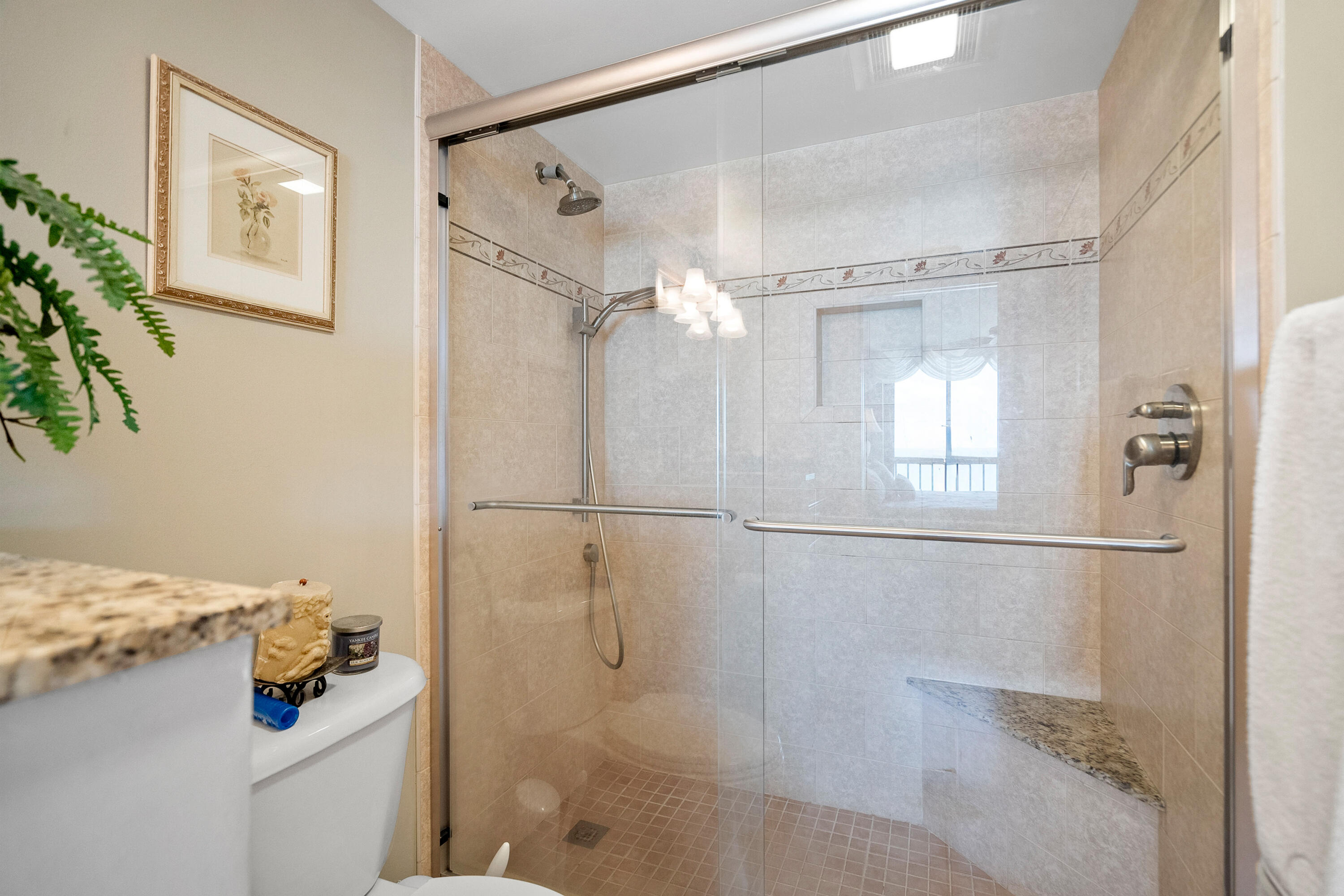 ISLAND DUNES OCEANSIDE CONDOMINIUM II - Residential