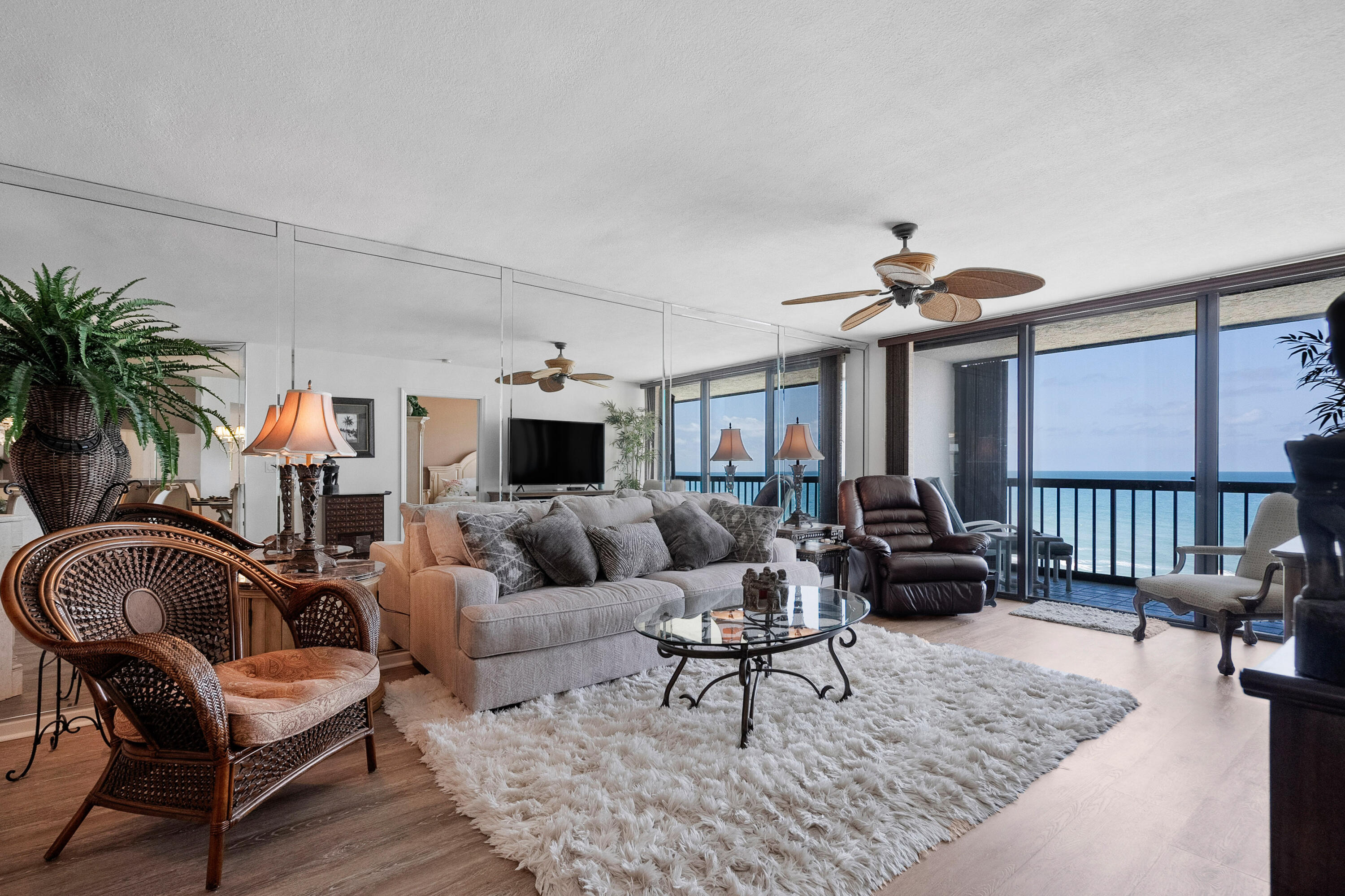 ISLAND DUNES OCEANSIDE CONDOMINIUM II - Residential