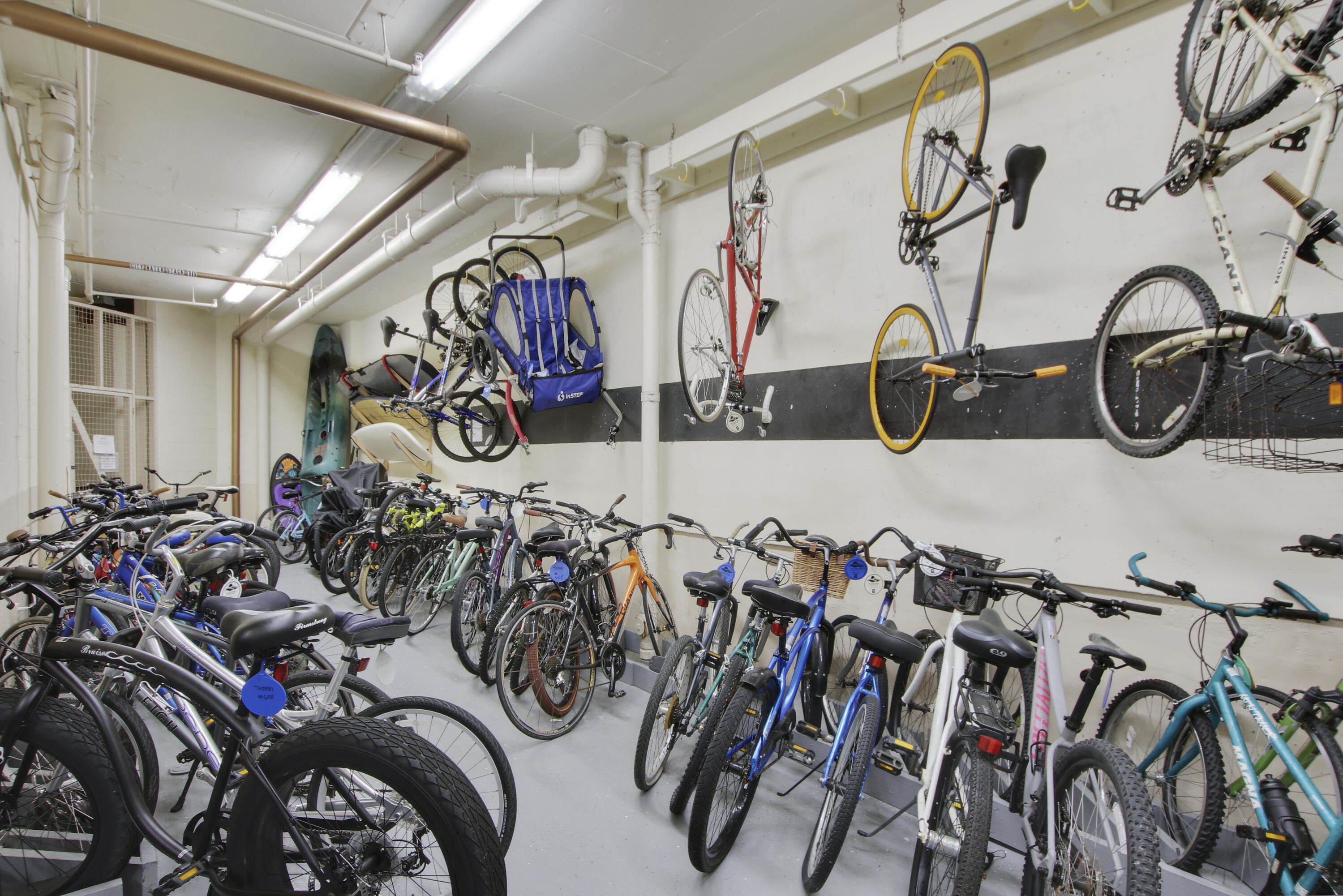 ISLAND DUNES OCEANSIDE CONDOMINIUM II - Residential