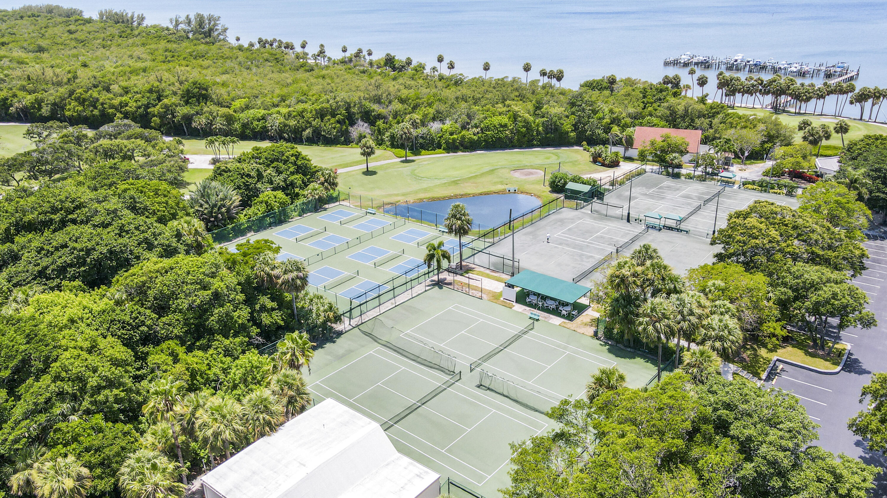 ISLAND DUNES OCEANSIDE CONDOMINIUM II - Residential