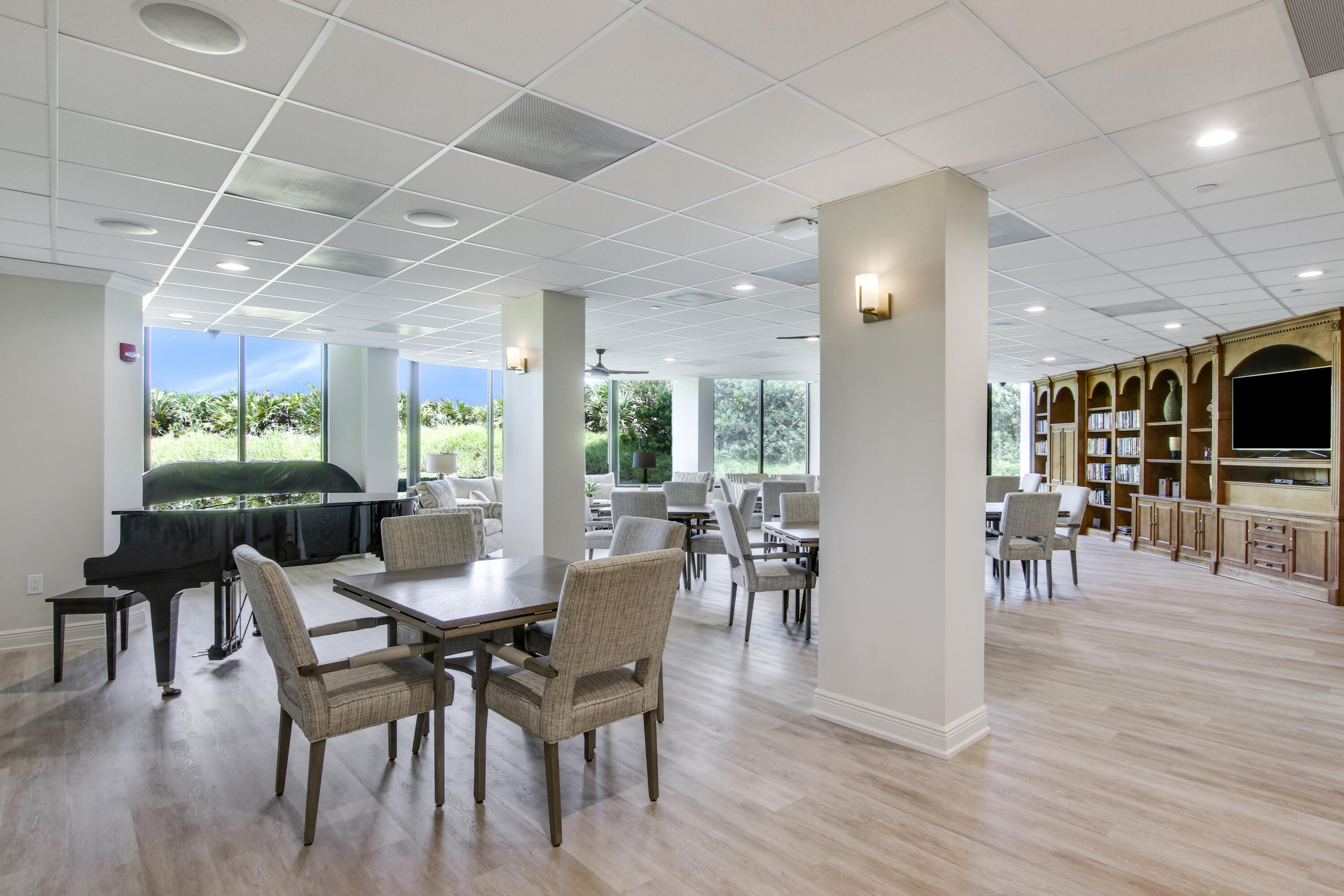 ISLAND DUNES OCEANSIDE CONDOMINIUM II - Residential