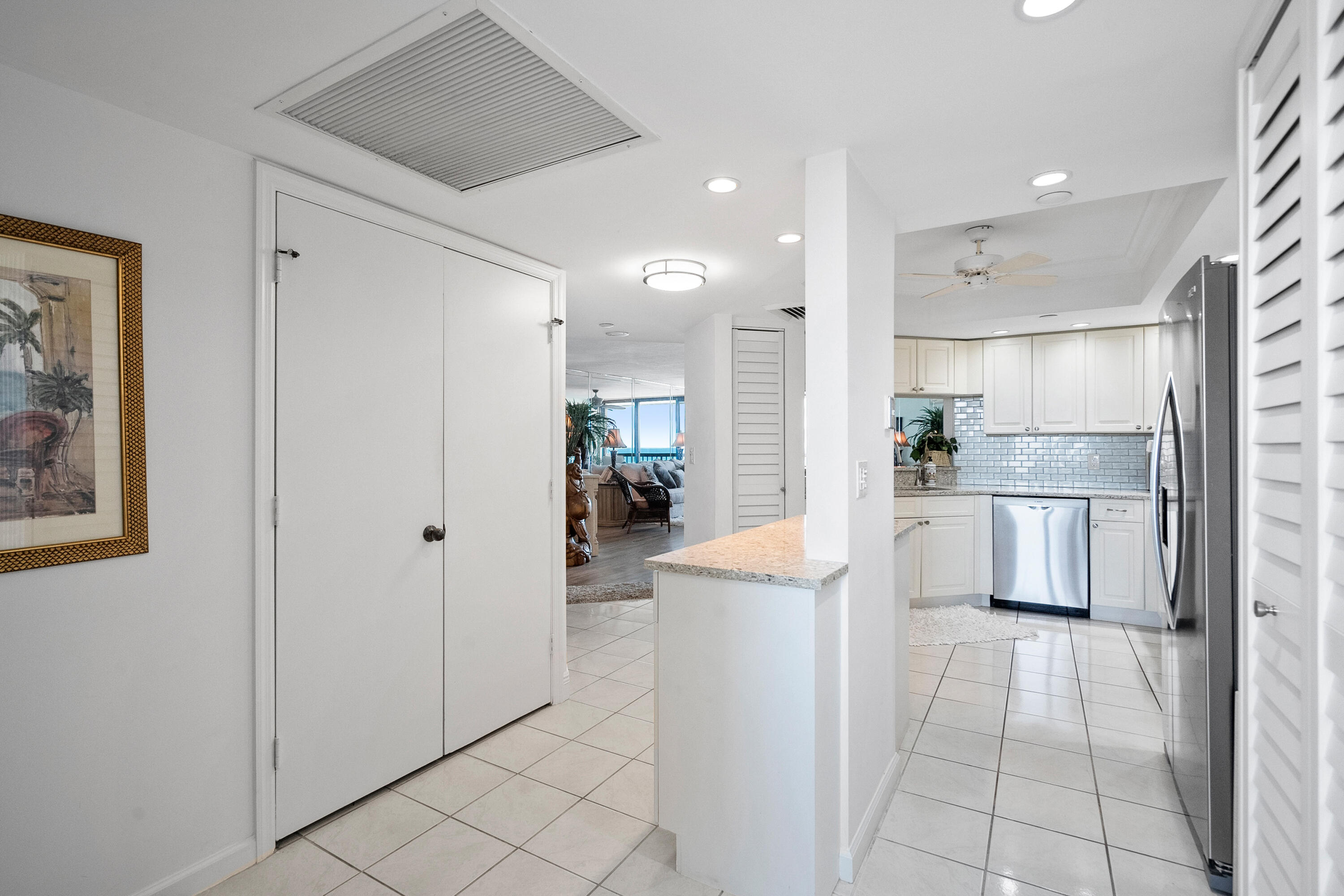 ISLAND DUNES OCEANSIDE CONDOMINIUM II - Residential