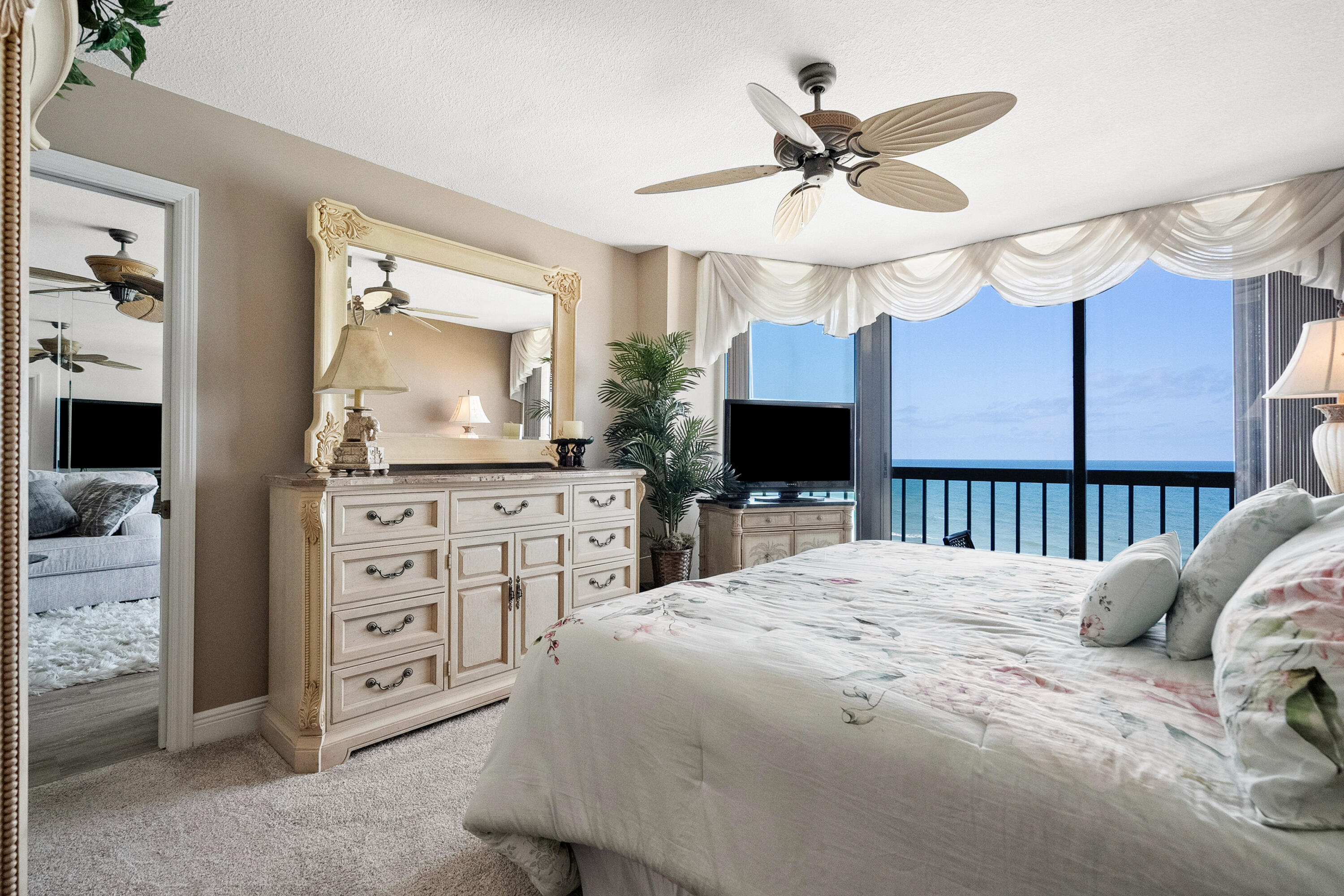 ISLAND DUNES OCEANSIDE CONDOMINIUM II - Residential
