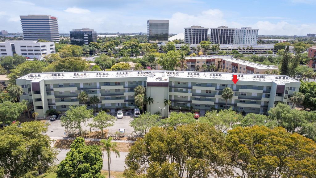 Photo of 1638 Embassy Drive #410, West Palm Beach, FL 33401 (MLS # B26030053)