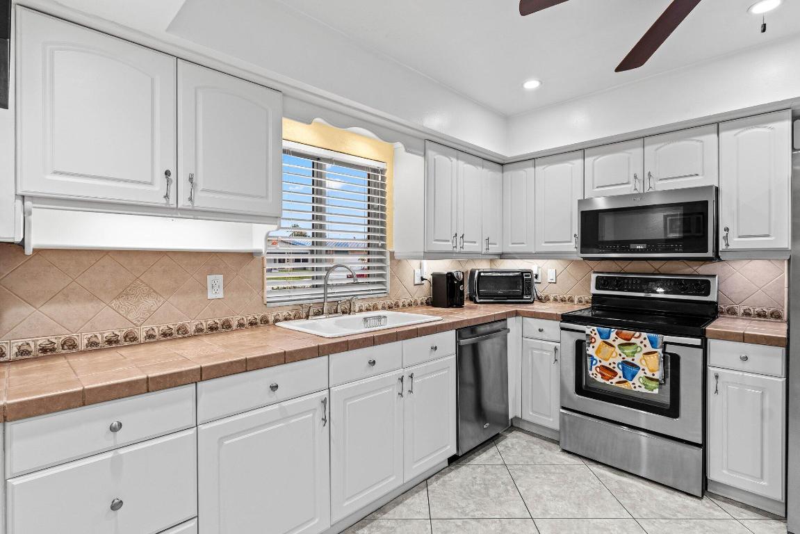 PLANTATION LANDINGS - Residential