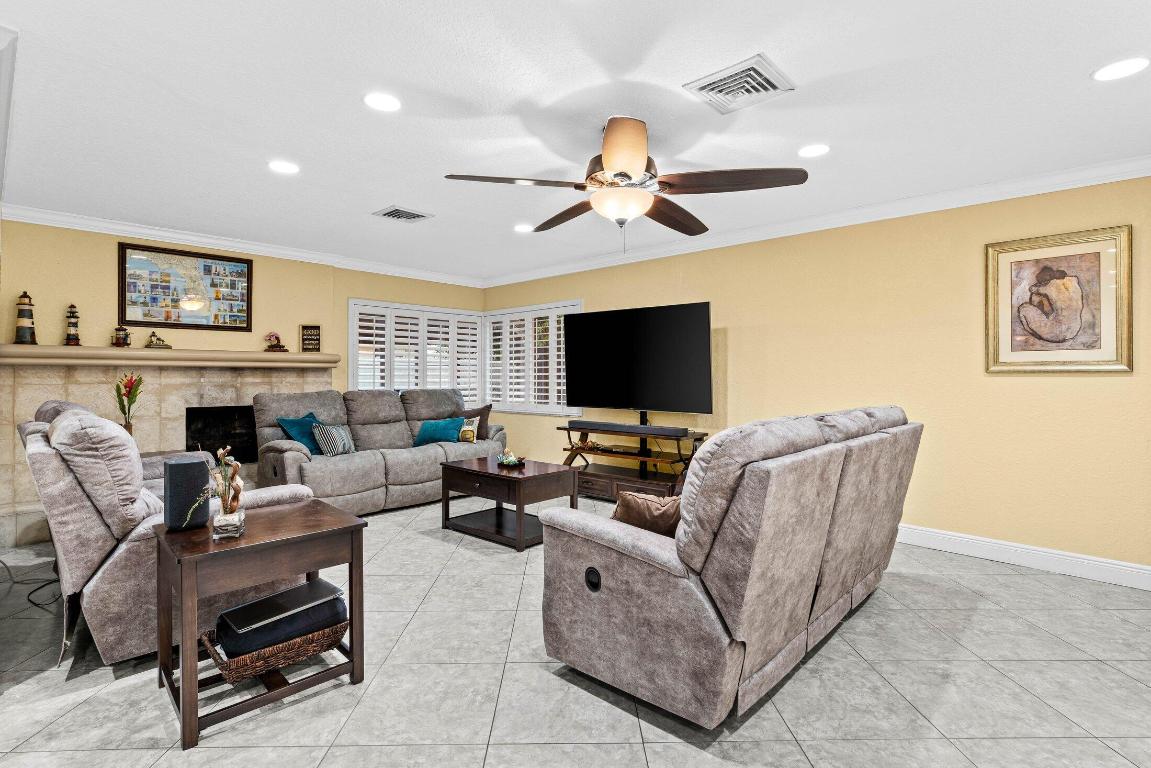 PLANTATION LANDINGS - Residential