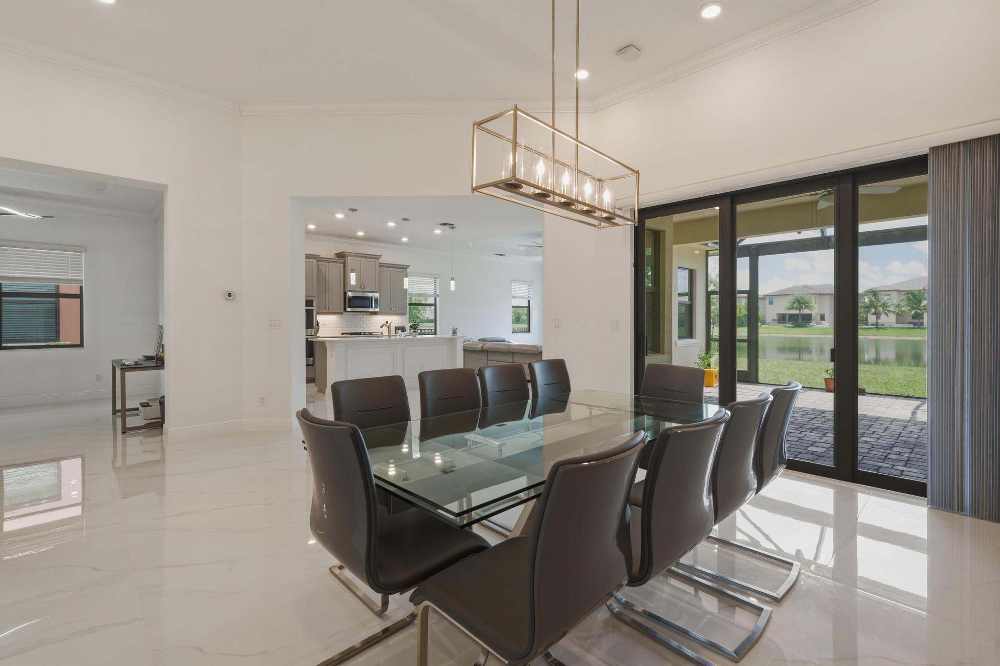 PARKLAND BAY - Residential