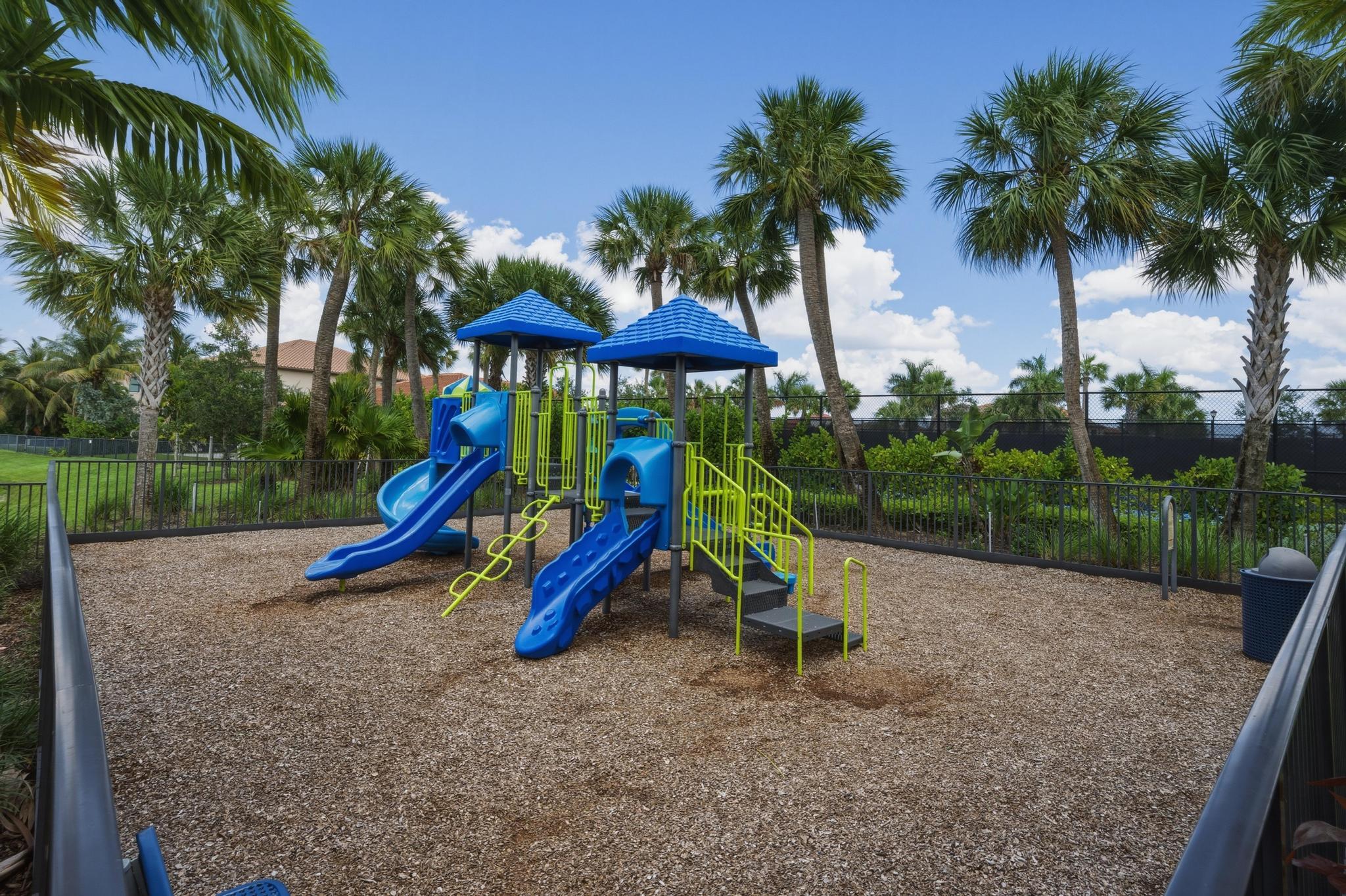 PARKLAND BAY - Residential