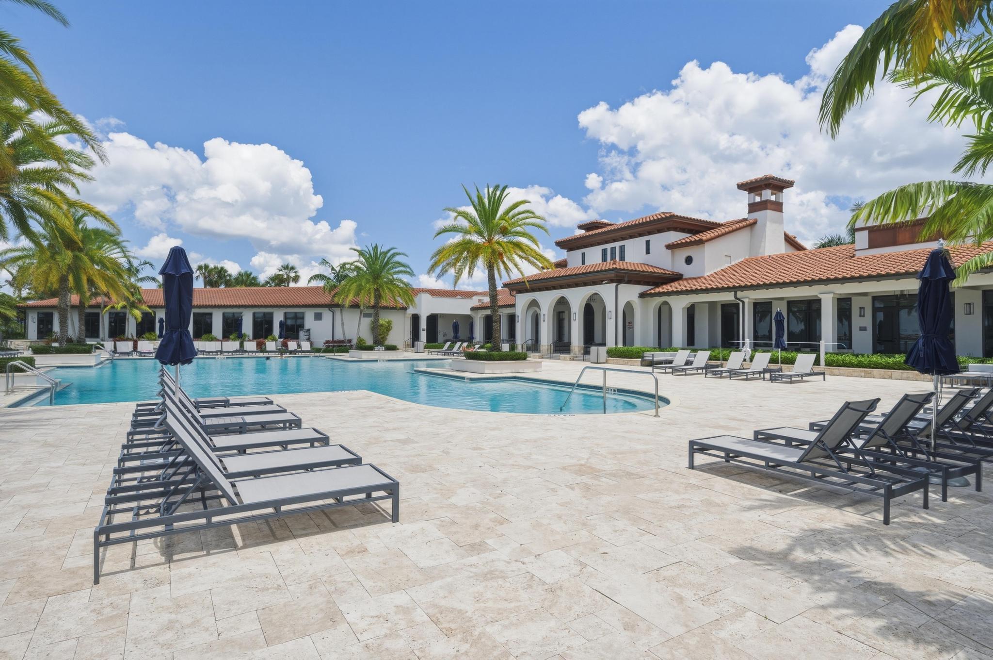 PARKLAND BAY - Residential