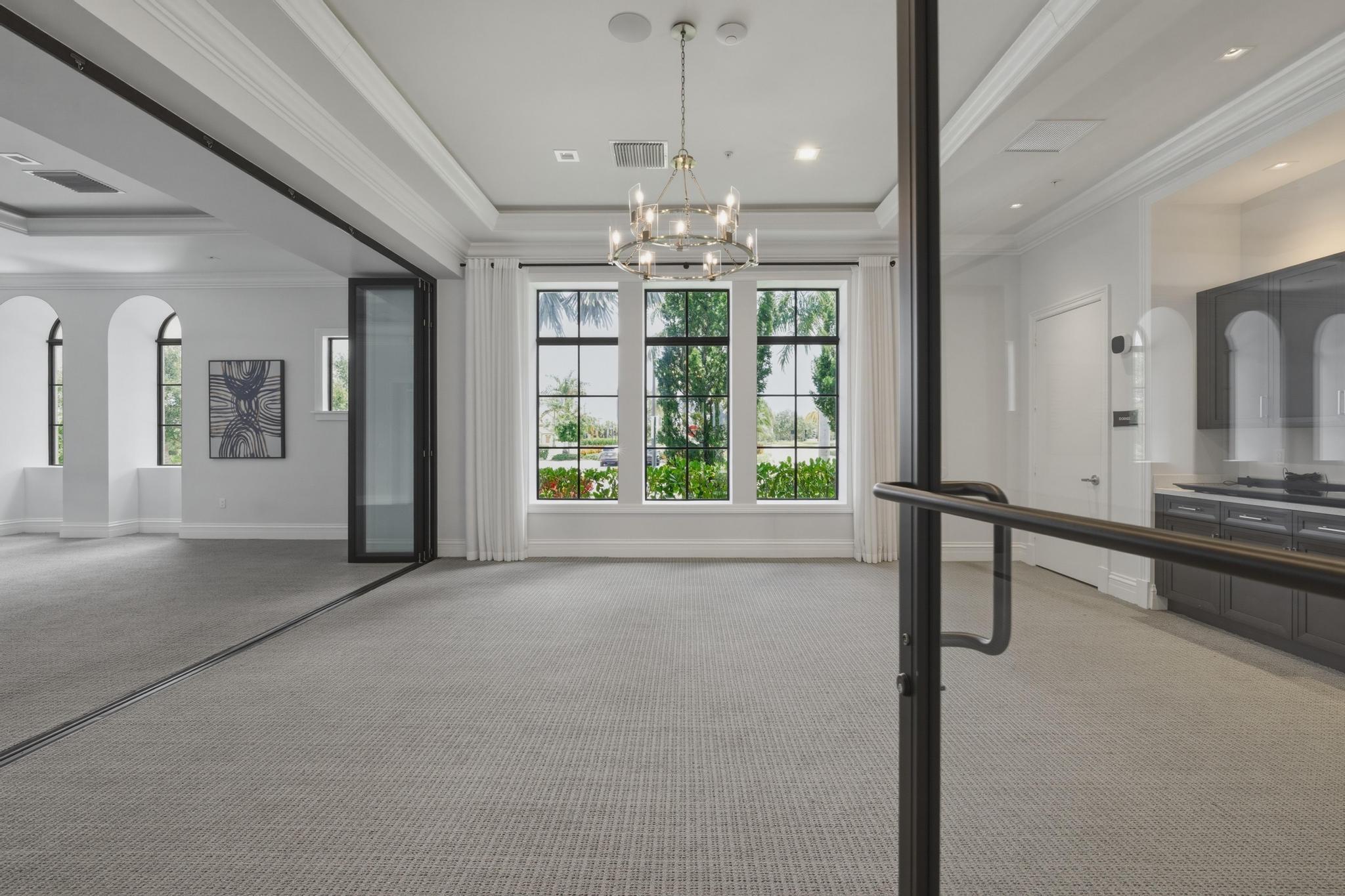PARKLAND BAY - Residential