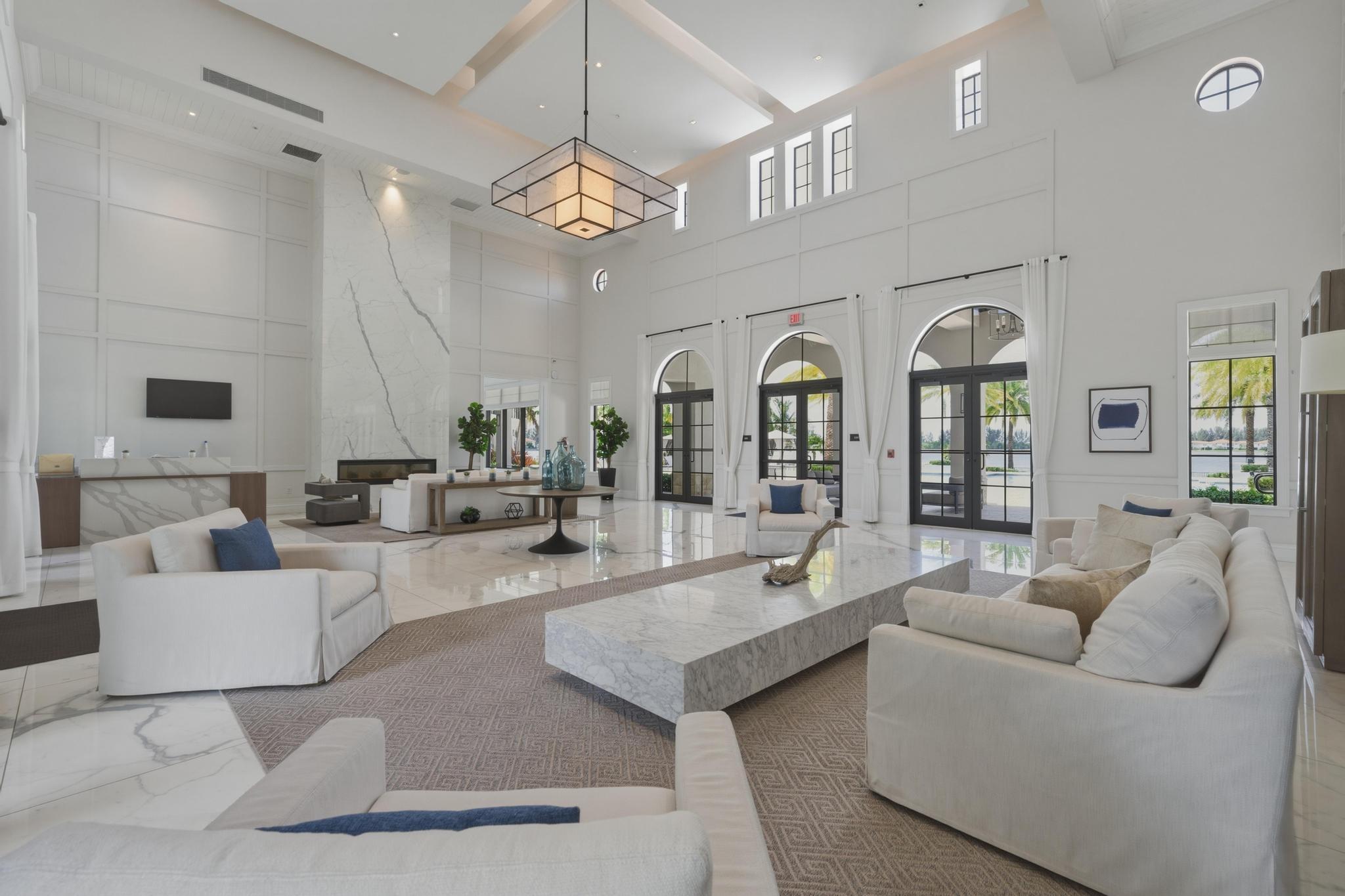 PARKLAND BAY - Residential