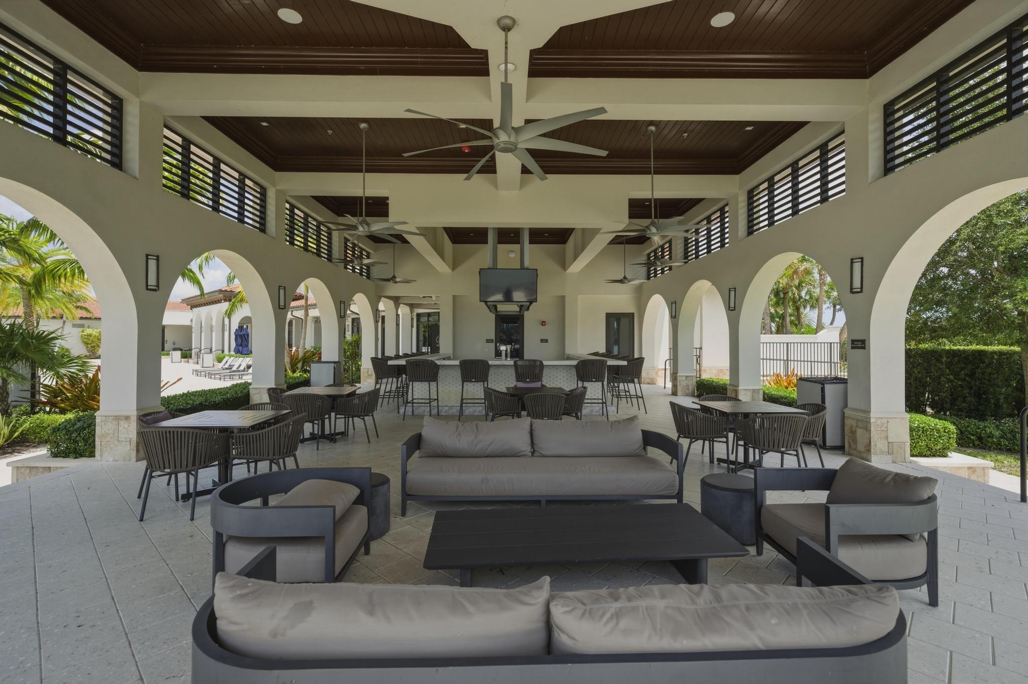 PARKLAND BAY - Residential