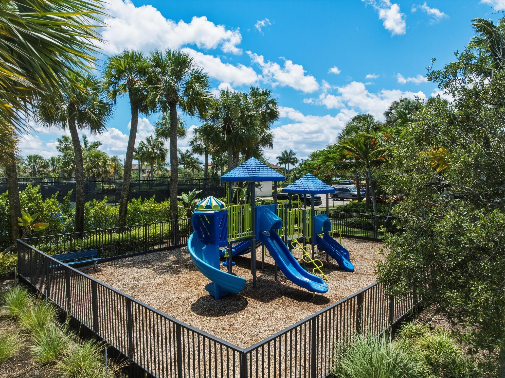 PARKLAND BAY - Residential