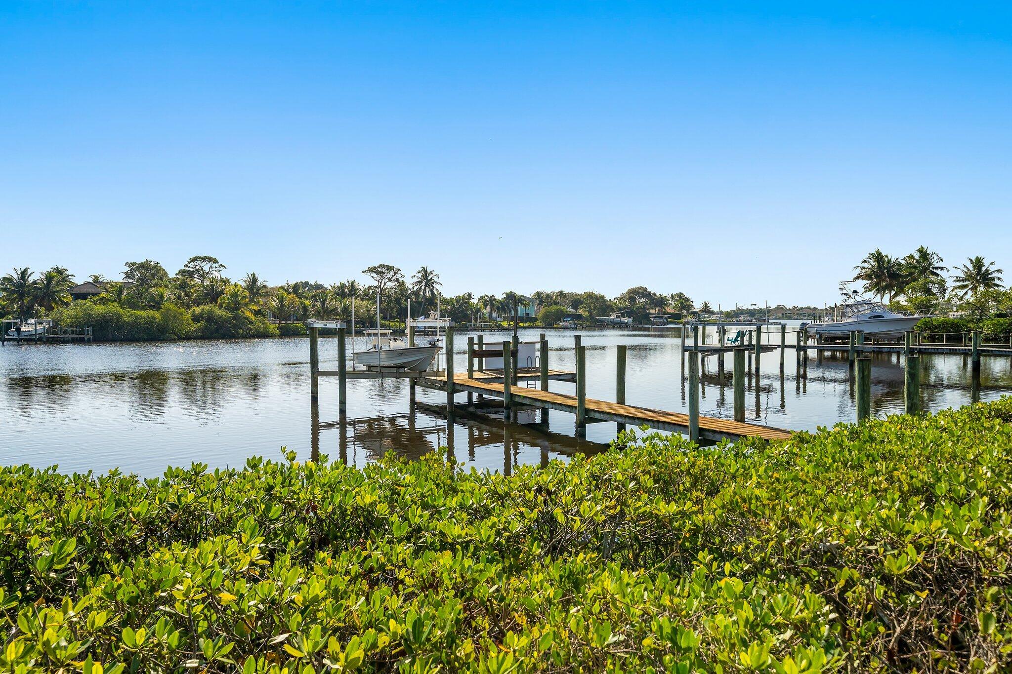 HUNT CLUB COLONY - Residential