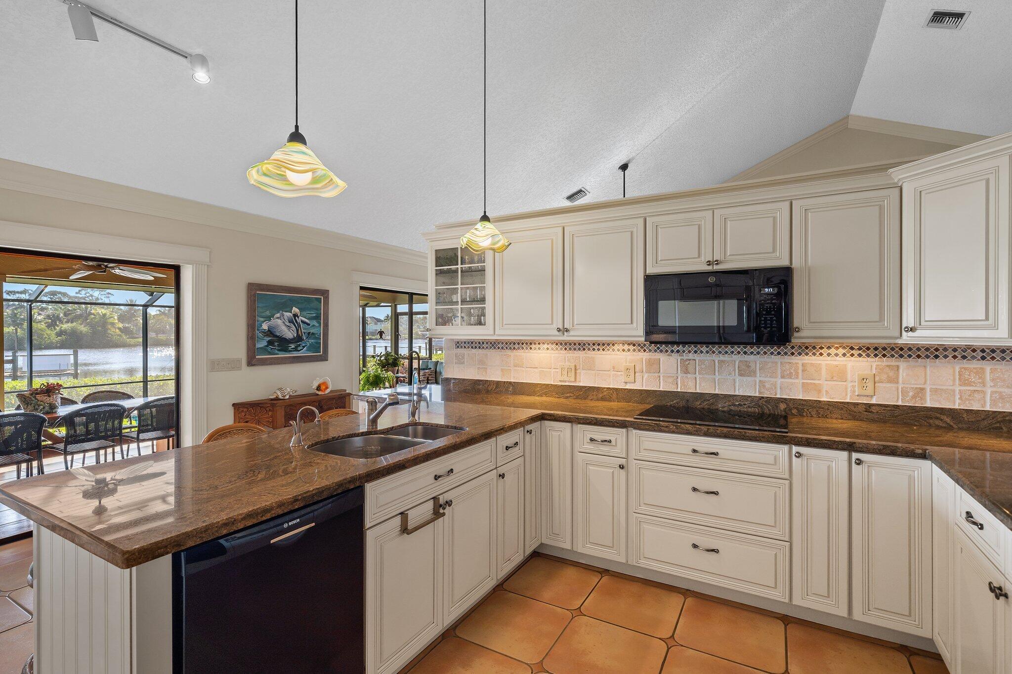 HUNT CLUB COLONY - Residential