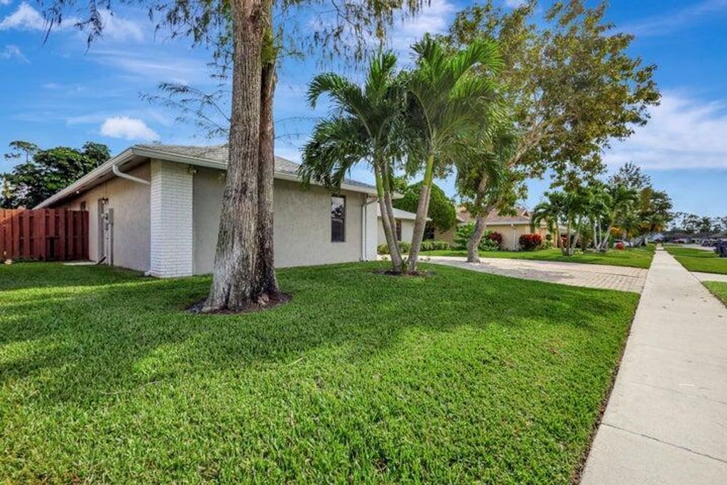 Photo of 13575 Columbine Avenue, Wellington, FL 33414 (MLS # R11021061)