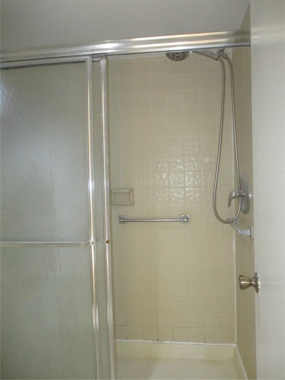 Tradewinds B Condo - Residential Lease