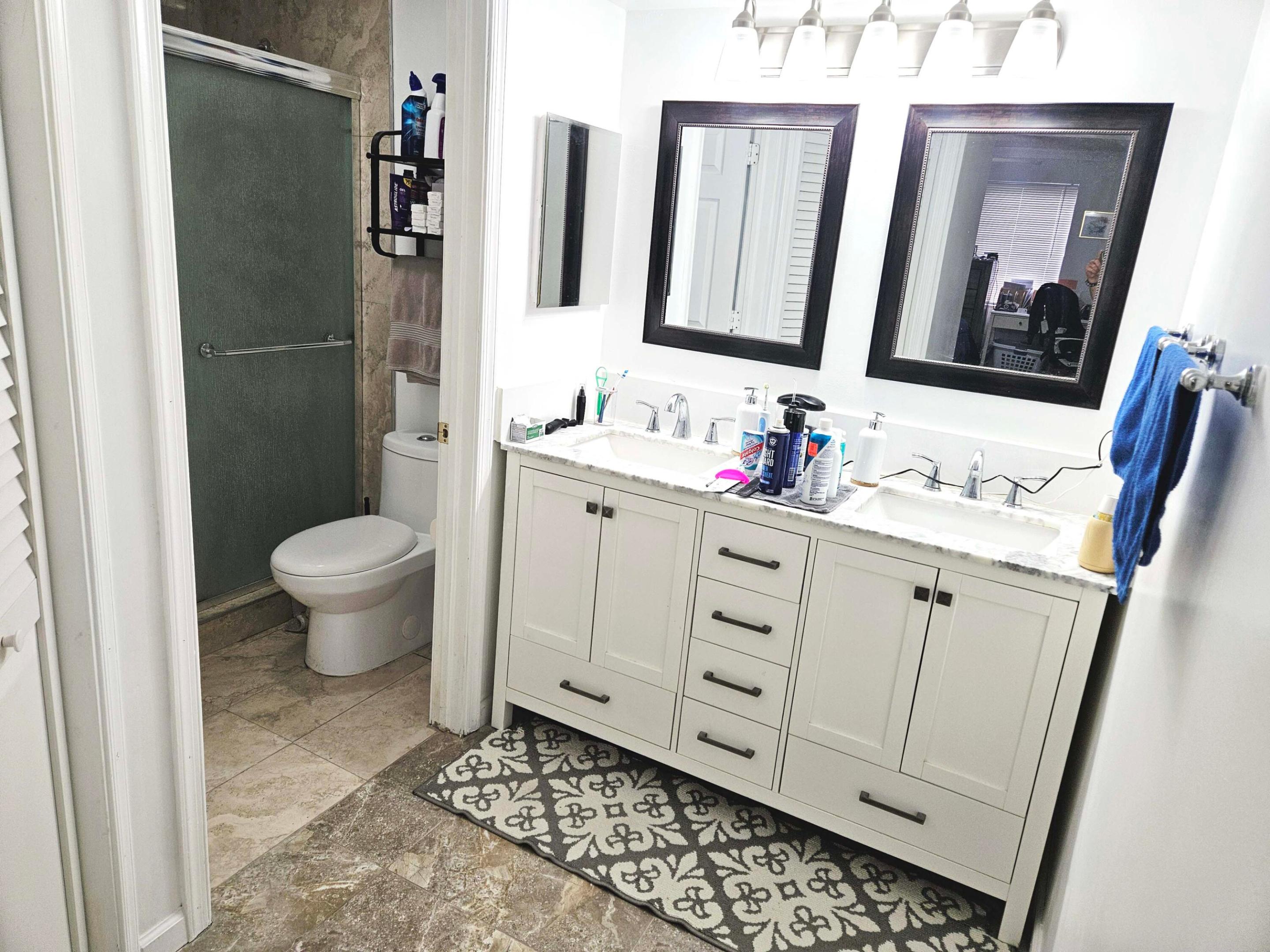 SOUTH LAKE CONDO - Residential