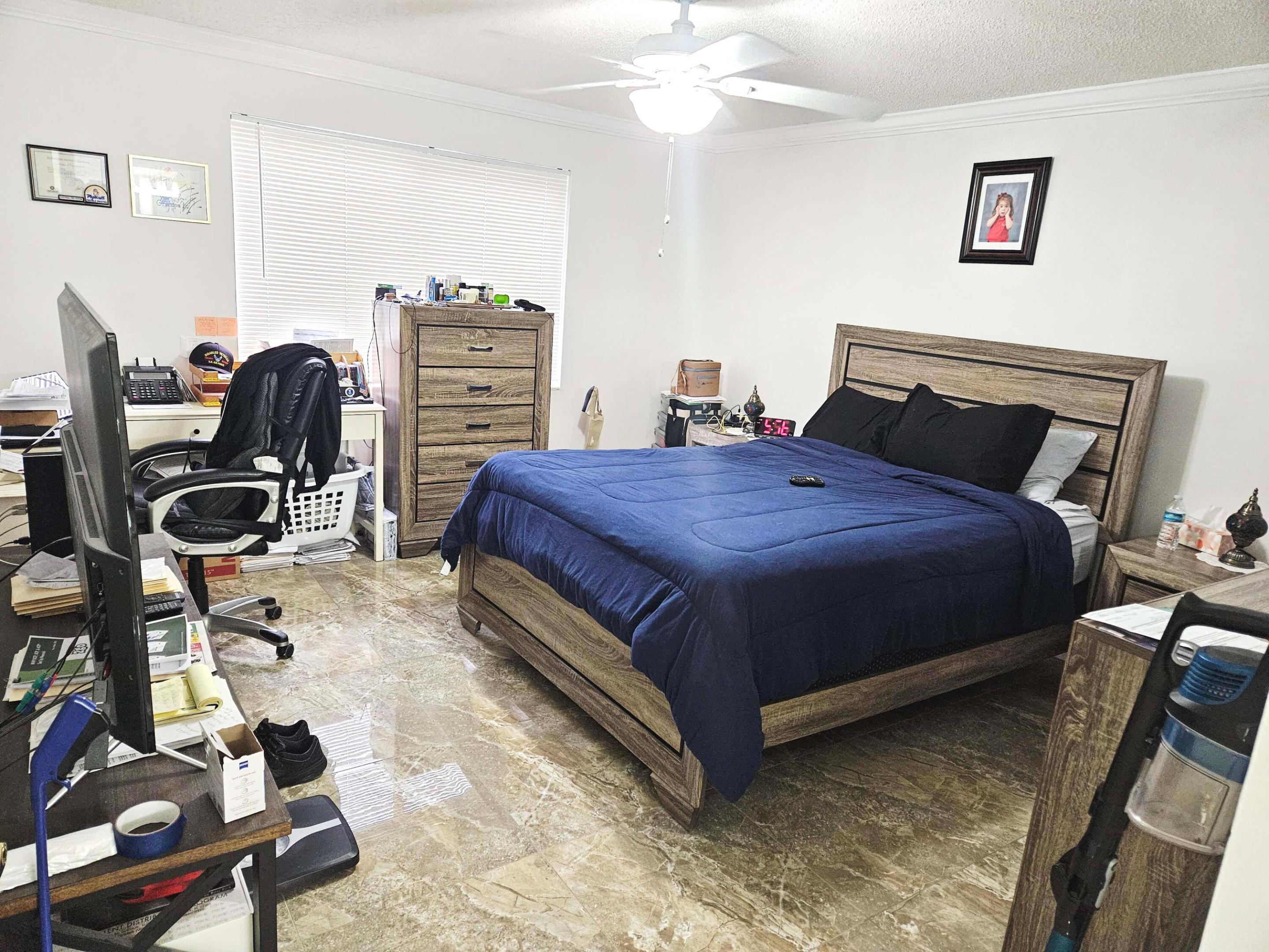 SOUTH LAKE CONDO - Residential