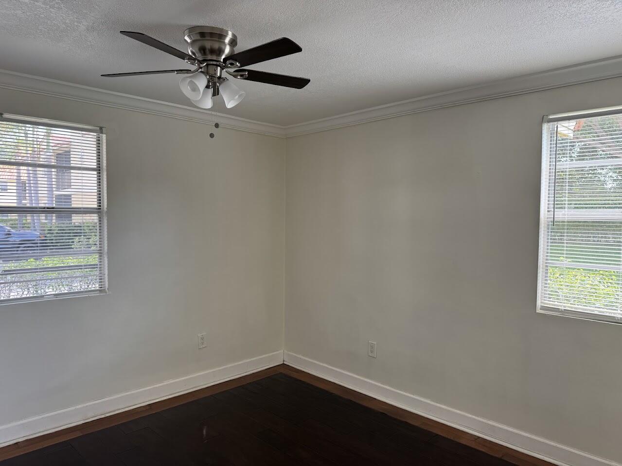 1227 SW Lion Avenue SW 301