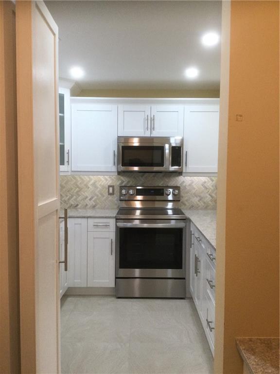 Pine Ridge Condo 04 South - Residential Lease