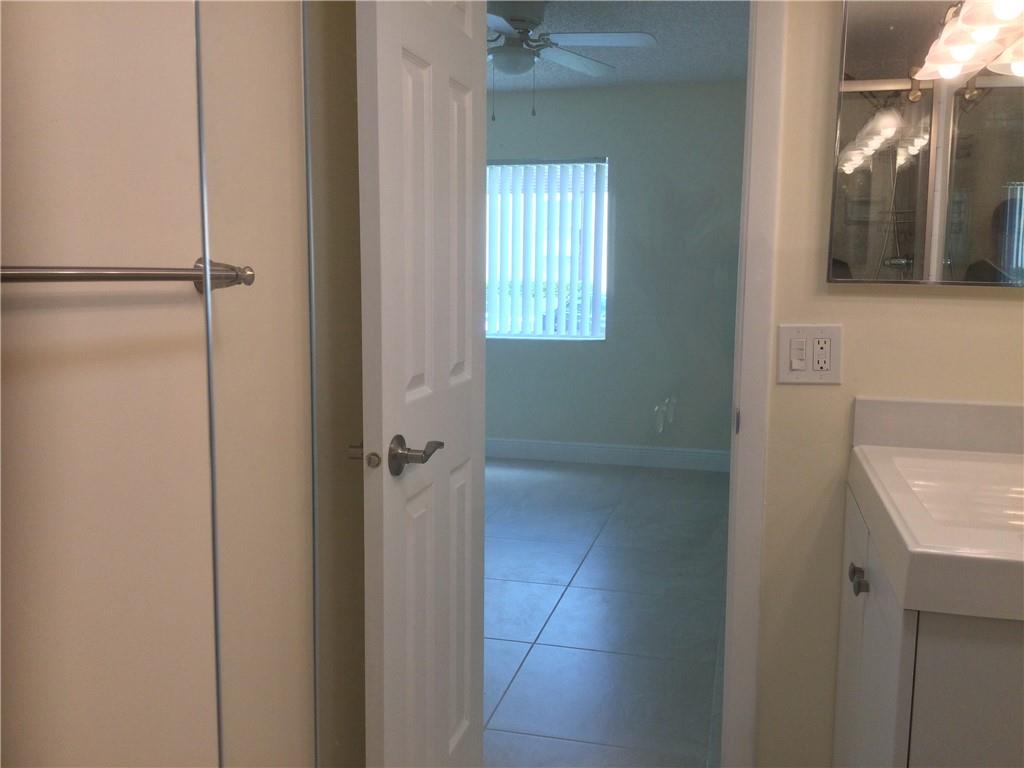 Pine Ridge Condo 04 South - Residential Lease