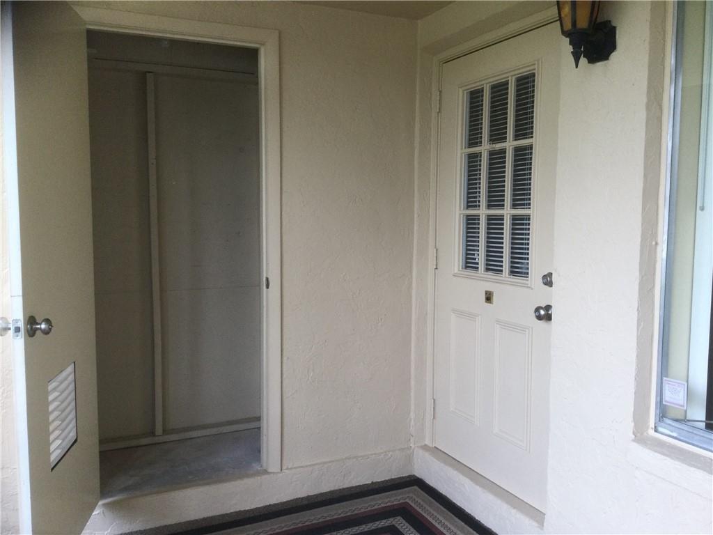 Pine Ridge Condo 04 South - Residential Lease