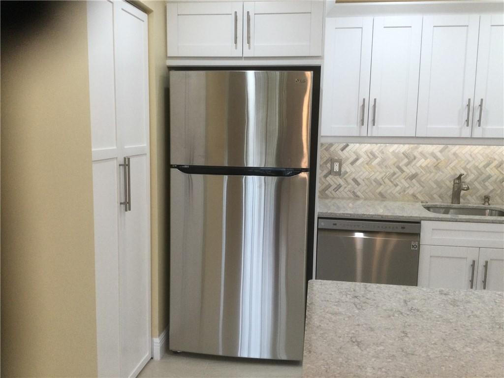 Pine Ridge Condo 04 South - Residential Lease