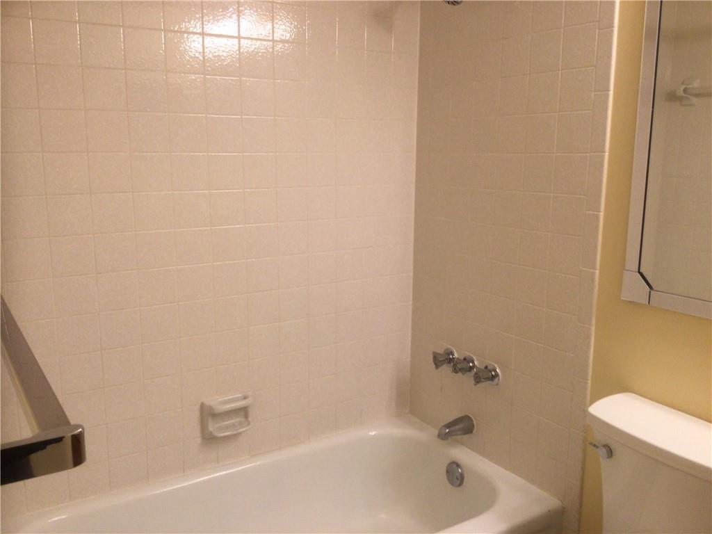 Pine Ridge Condo 04 South - Residential Lease