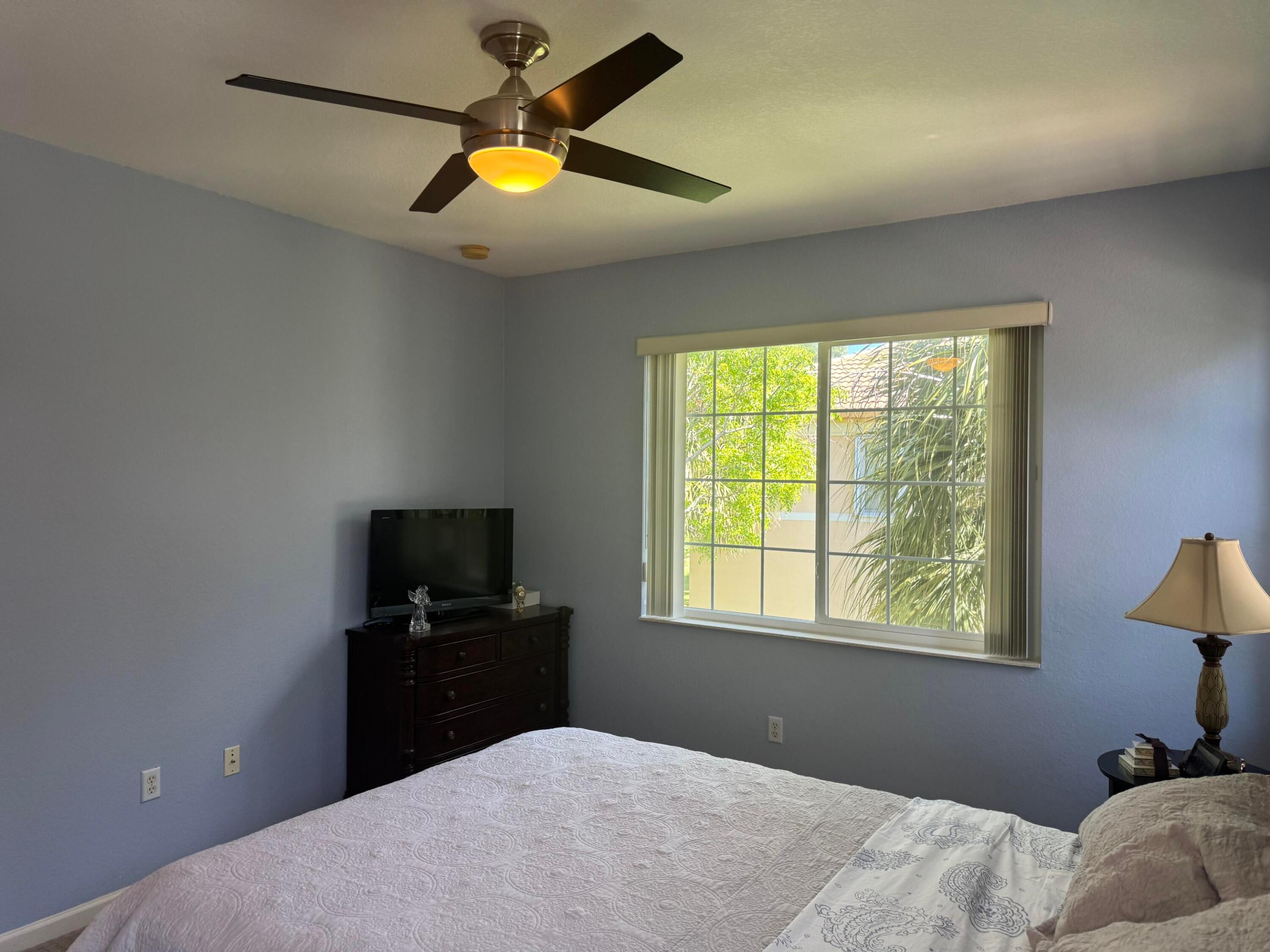 MURANO AT HAMPTON PK NO 4 CONDO - Residential