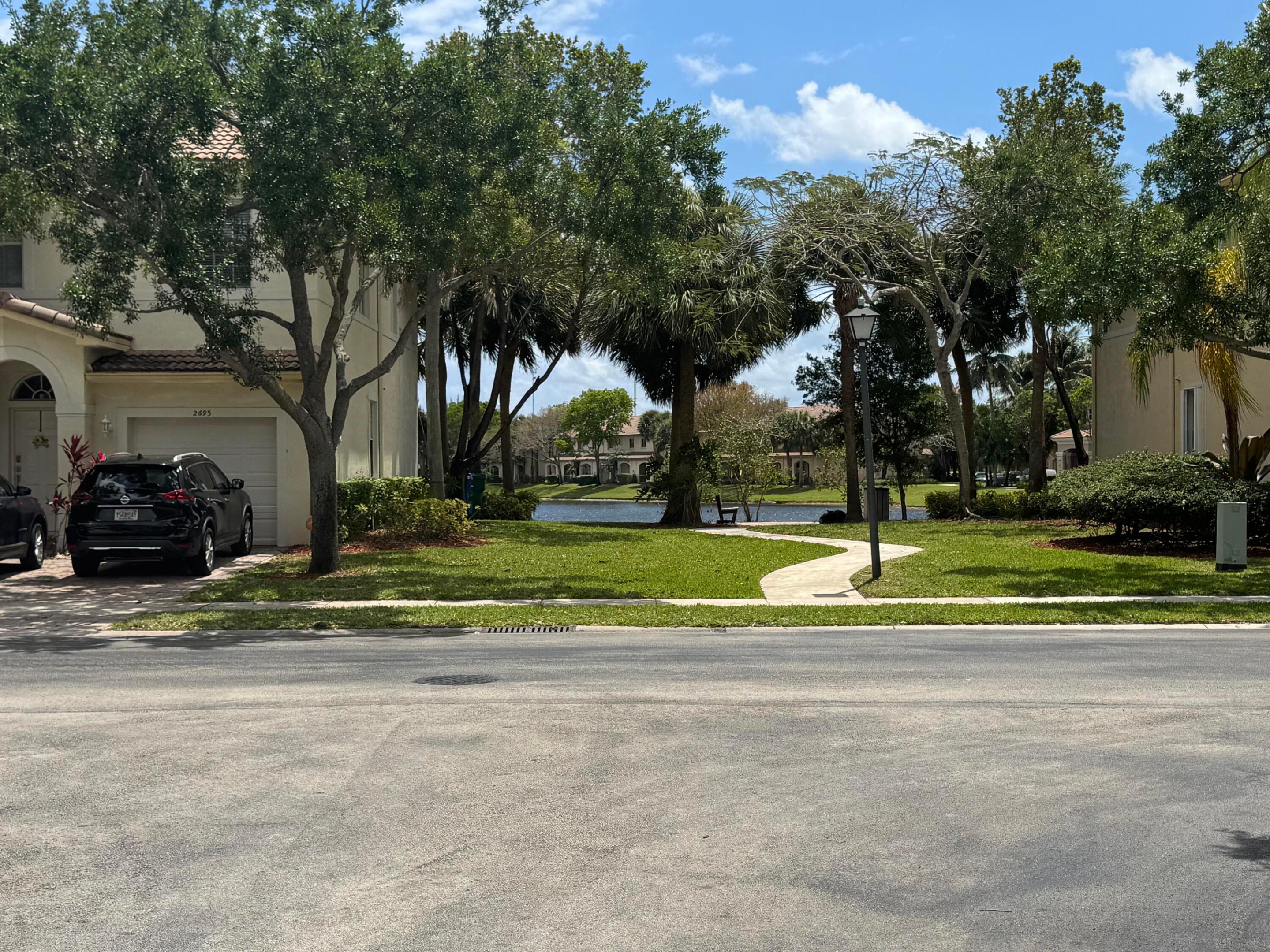 MURANO AT HAMPTON PK NO 4 CONDO - Residential