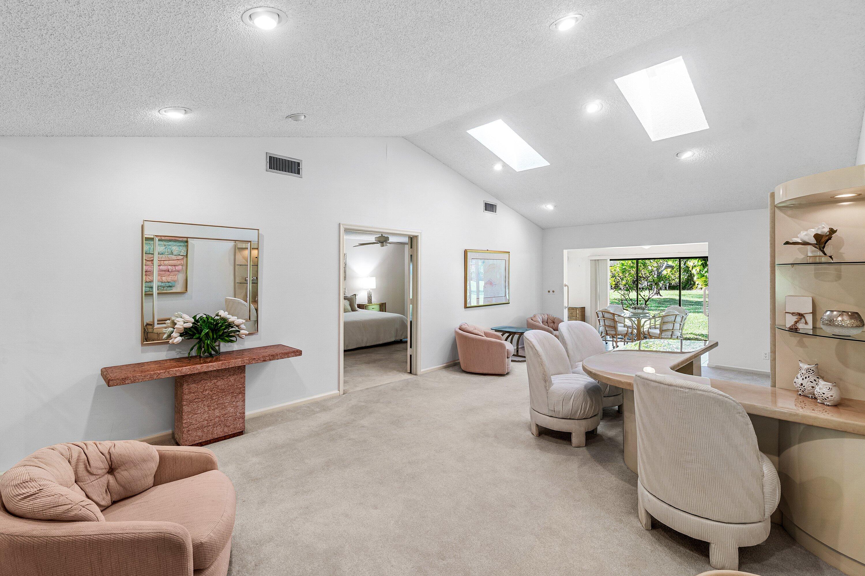 10057 Shadywood Place