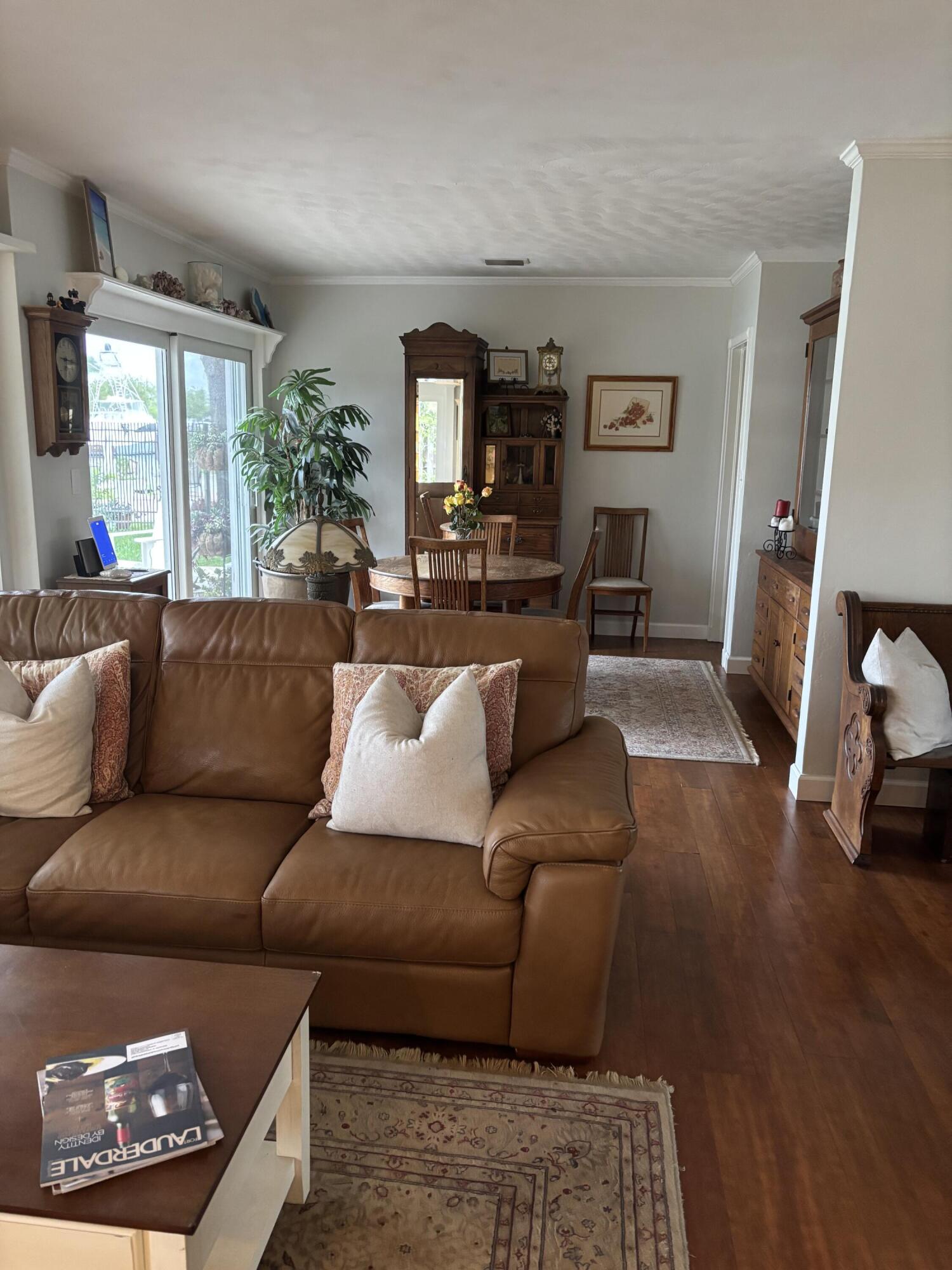 LAUDERDALE HARBORS SEC A RESUB - Residential