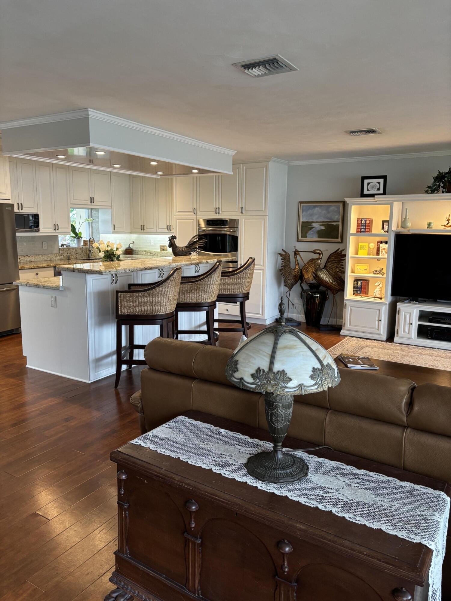 LAUDERDALE HARBORS SEC A RESUB - Residential