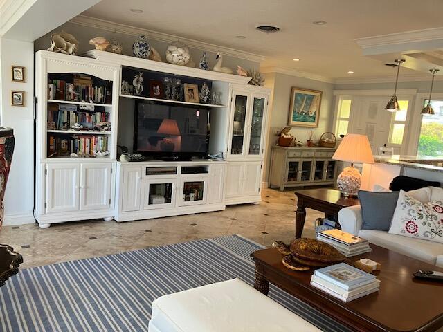 LAUDERDALE HARBORS SEC A RESUB - Residential