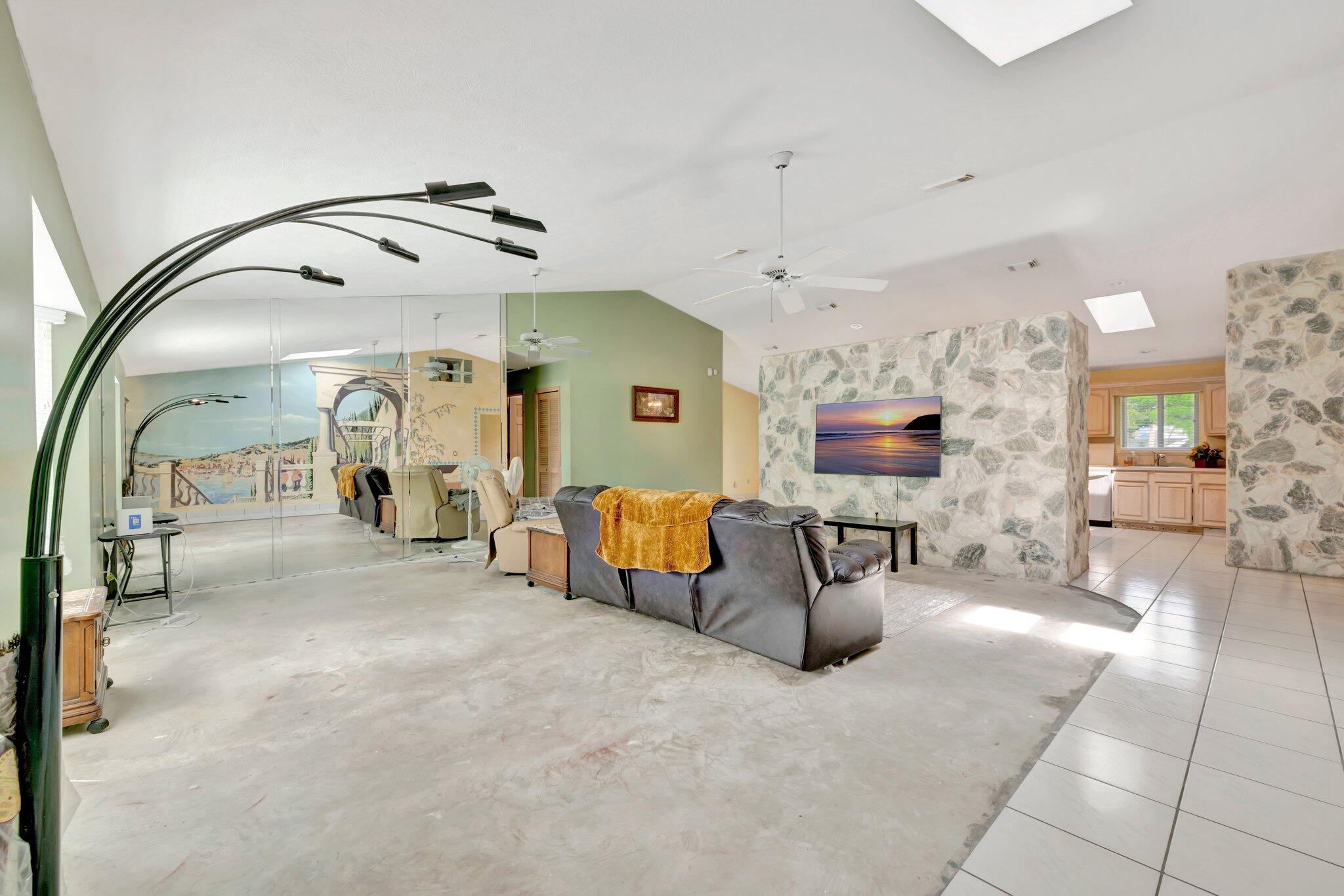 2654 SW Cadet Circle
