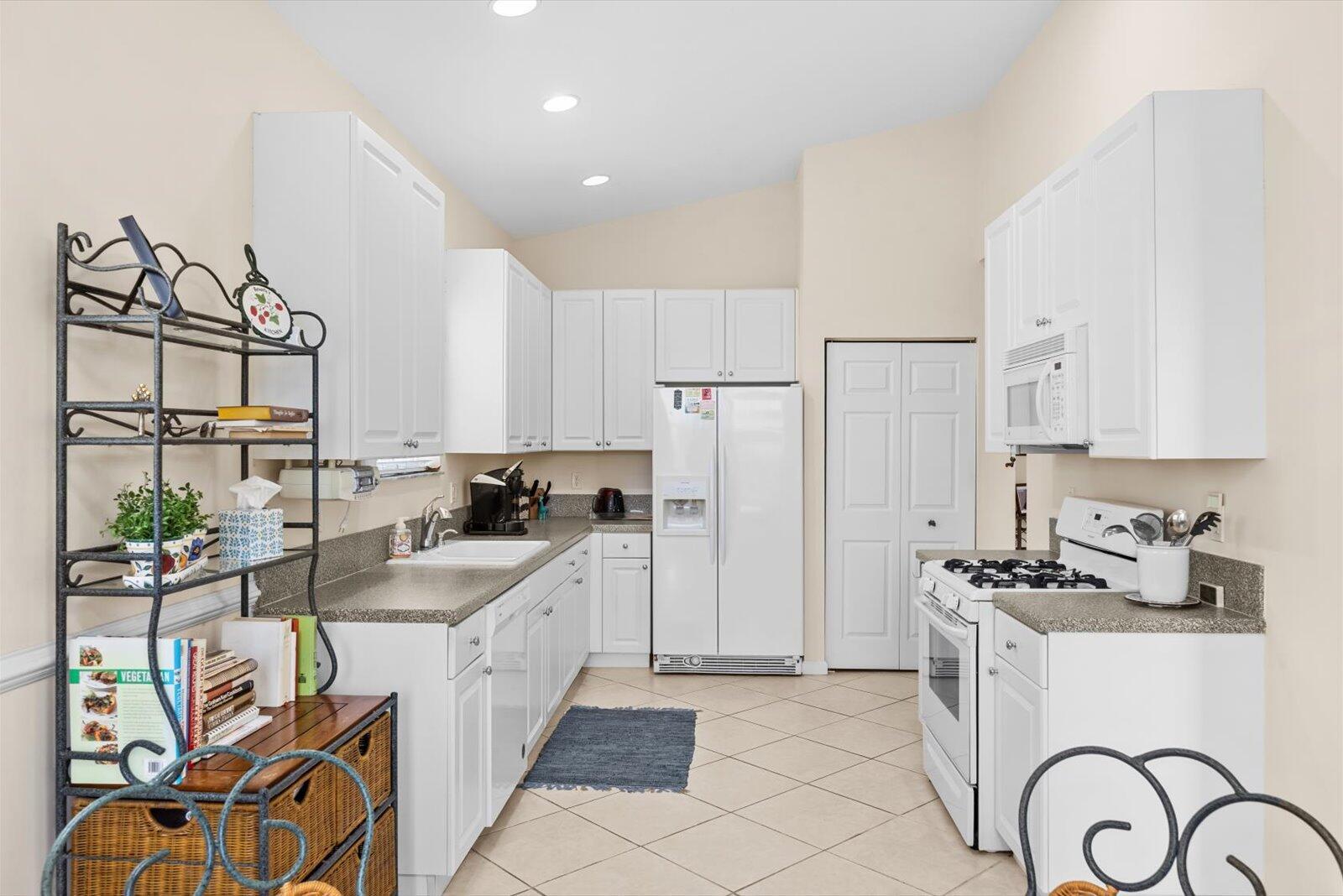 CASCADES AT ST LUCIE WEST - Residential