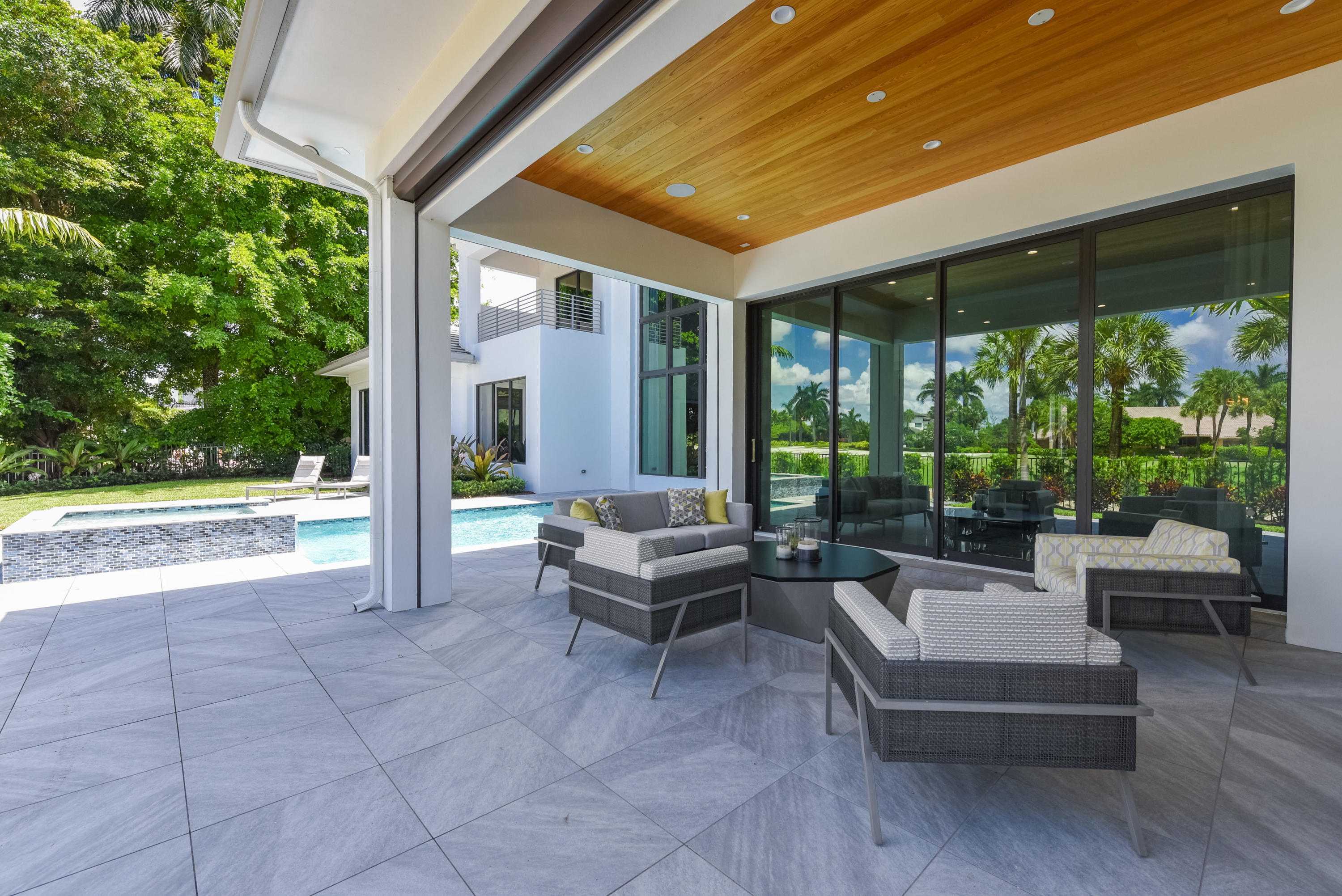 ST ANDREWS COUNTRY CLUB - Residential