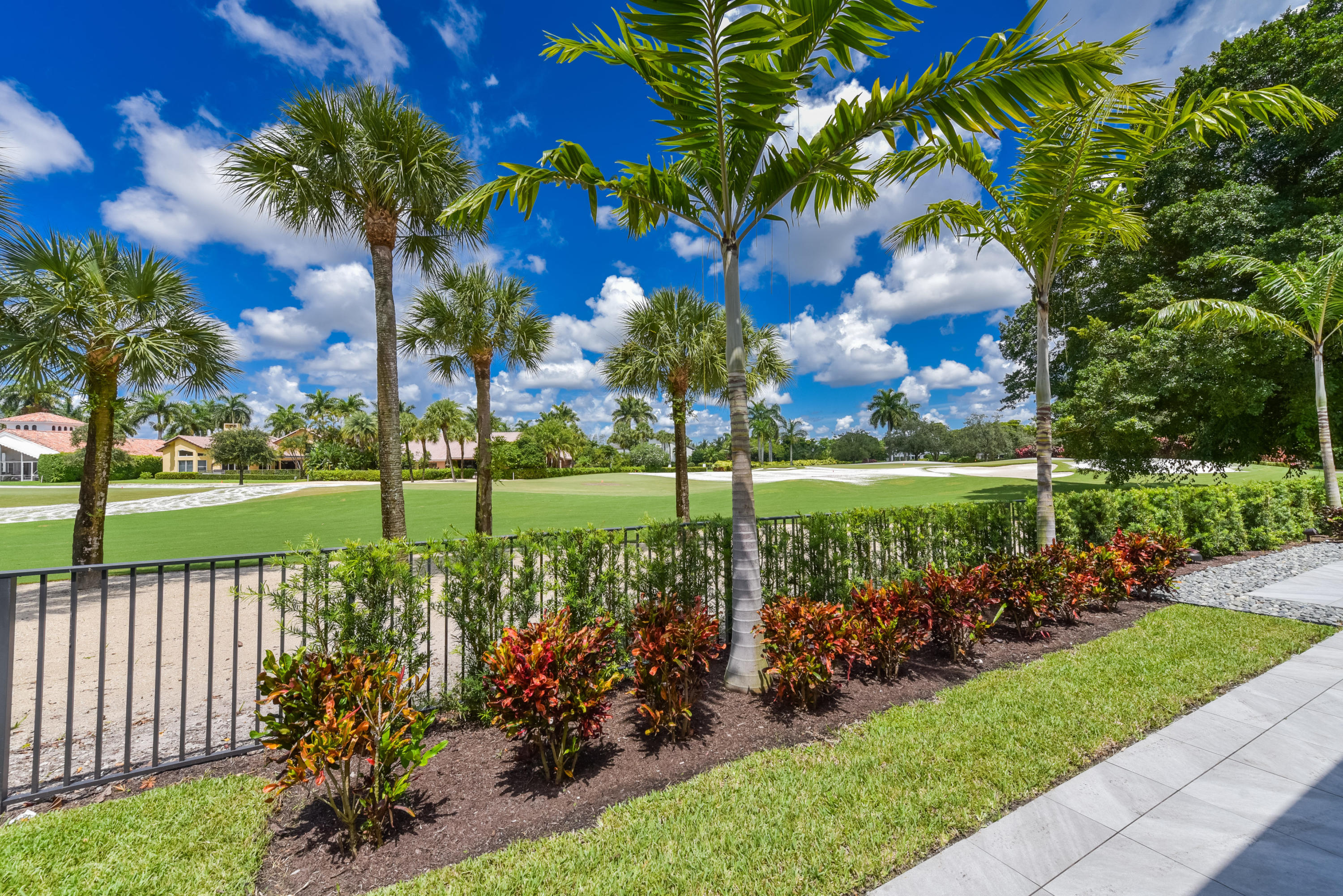 ST ANDREWS COUNTRY CLUB - Residential