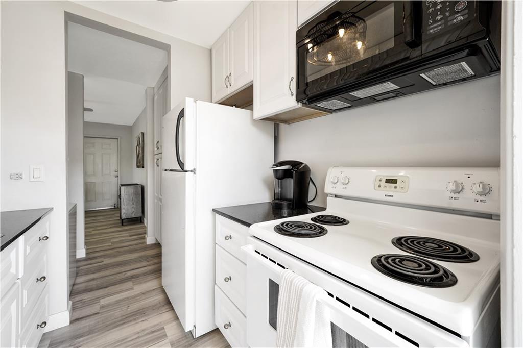 CLIFF LAKE VILLAS CO-OP - Residential