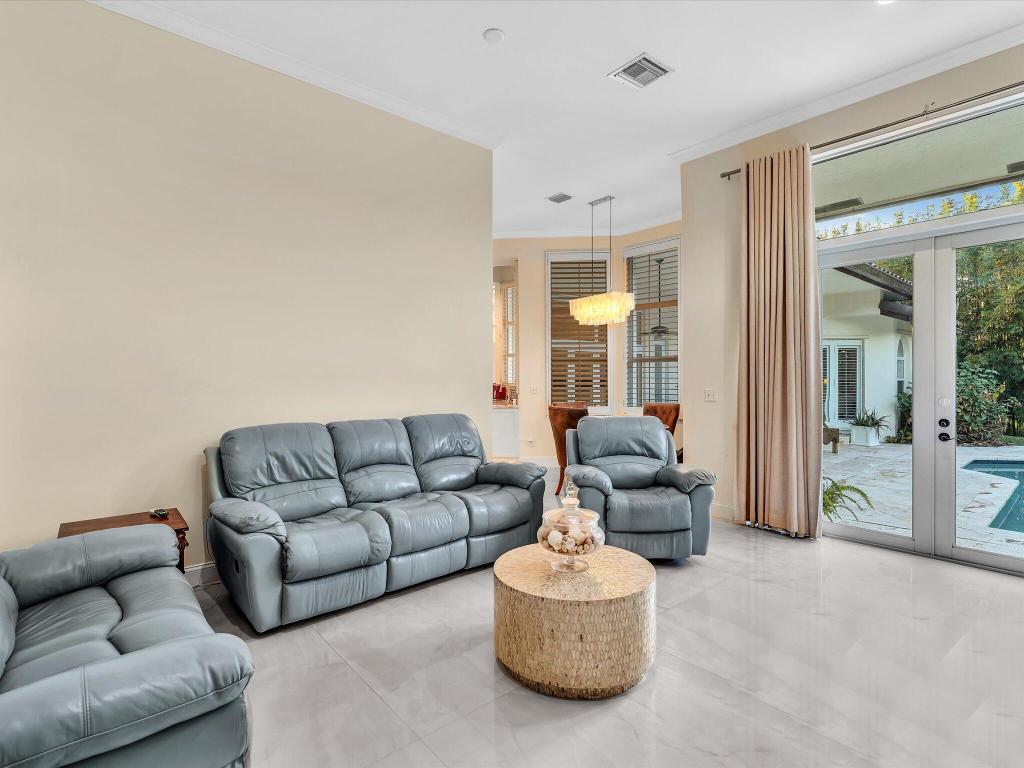 The Sticks 111-12 B - Residential